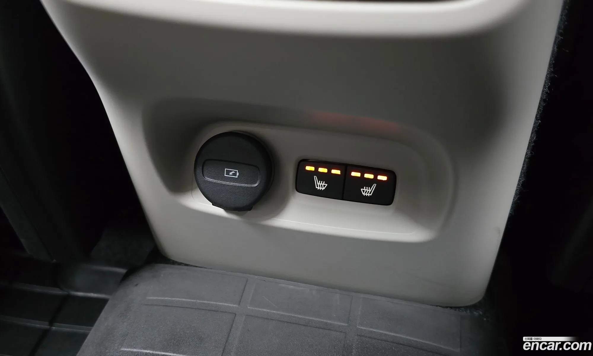 Volvo XC40 2024 — 6