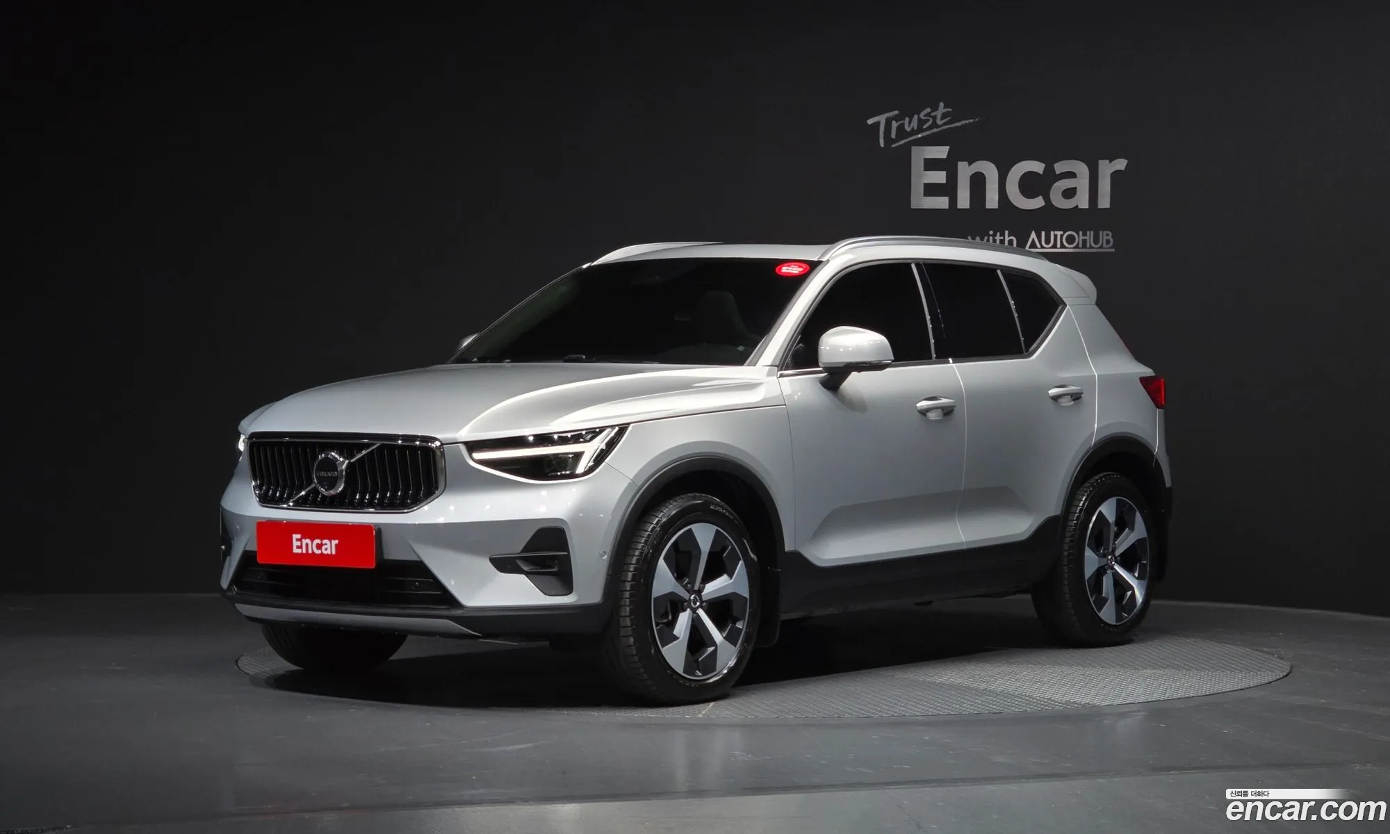 Volvo XC40 2024 — 17