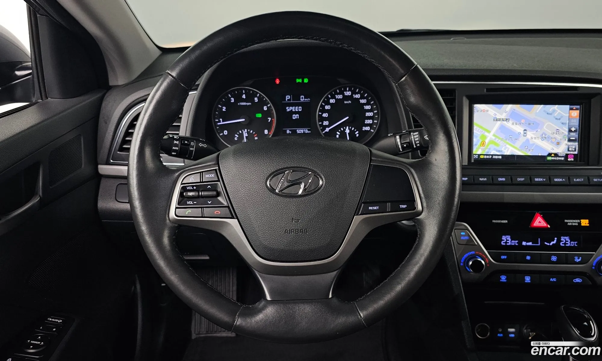 Hyundai Elantra AD 2017 — 6