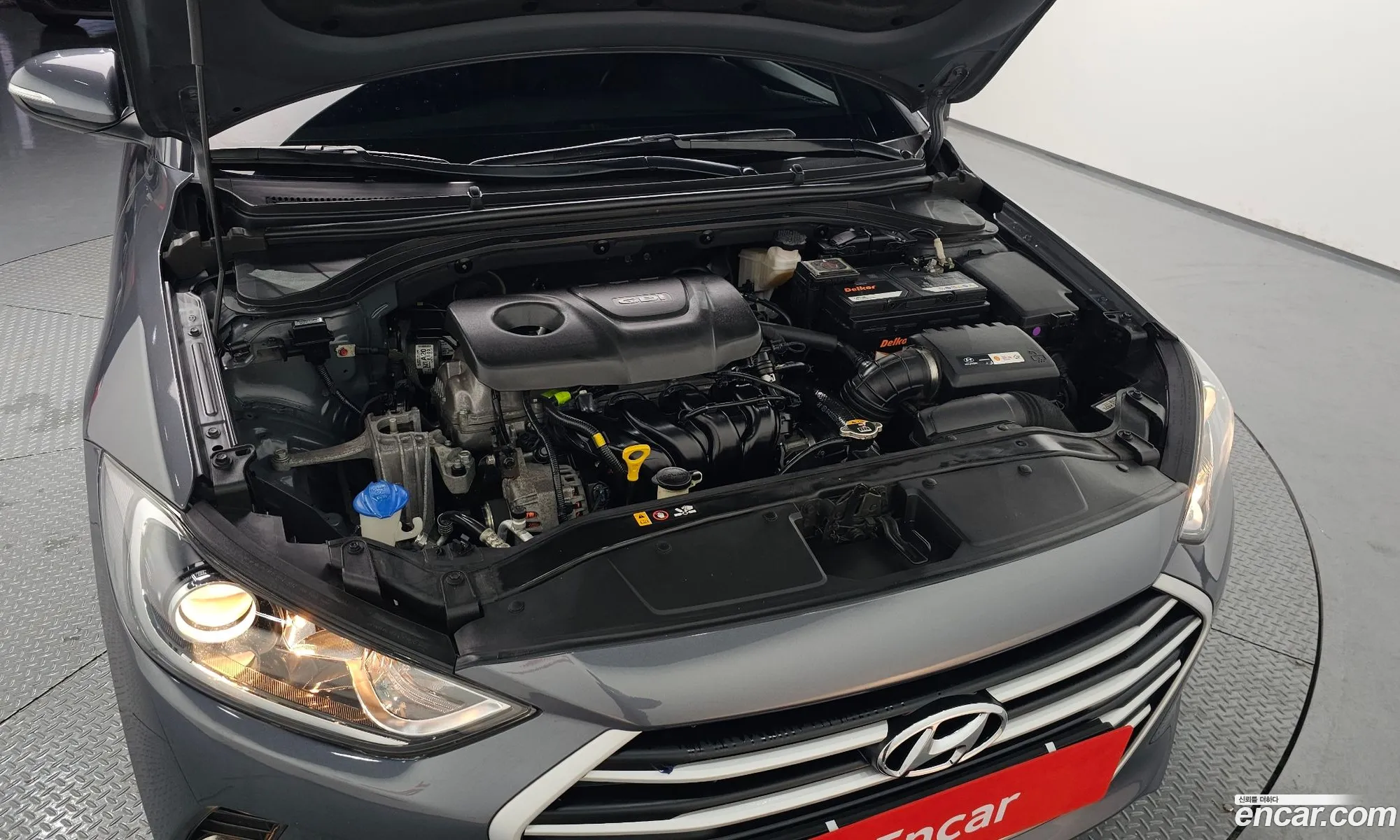 Hyundai Elantra AD 2017 — 16