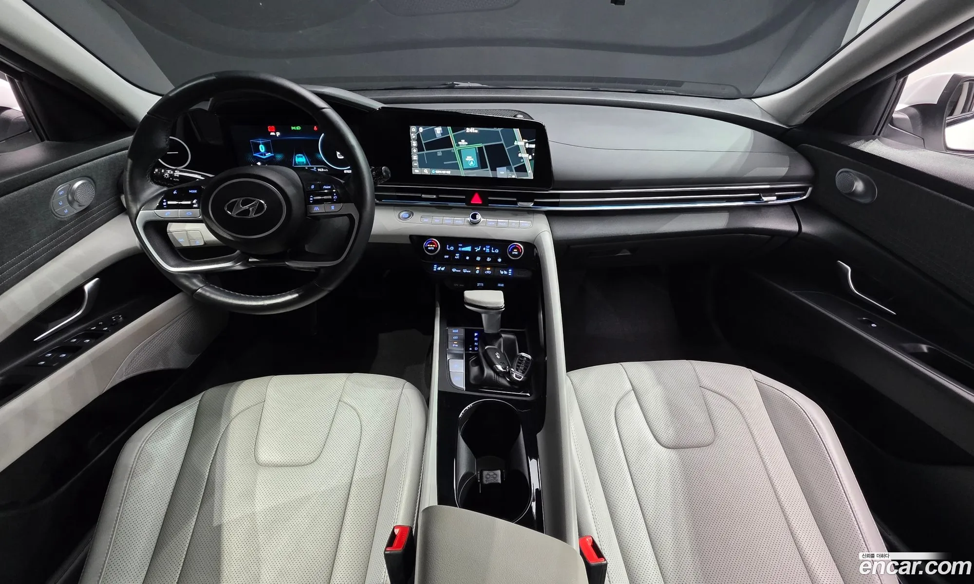 Hyundai Elantra 2021 — 4