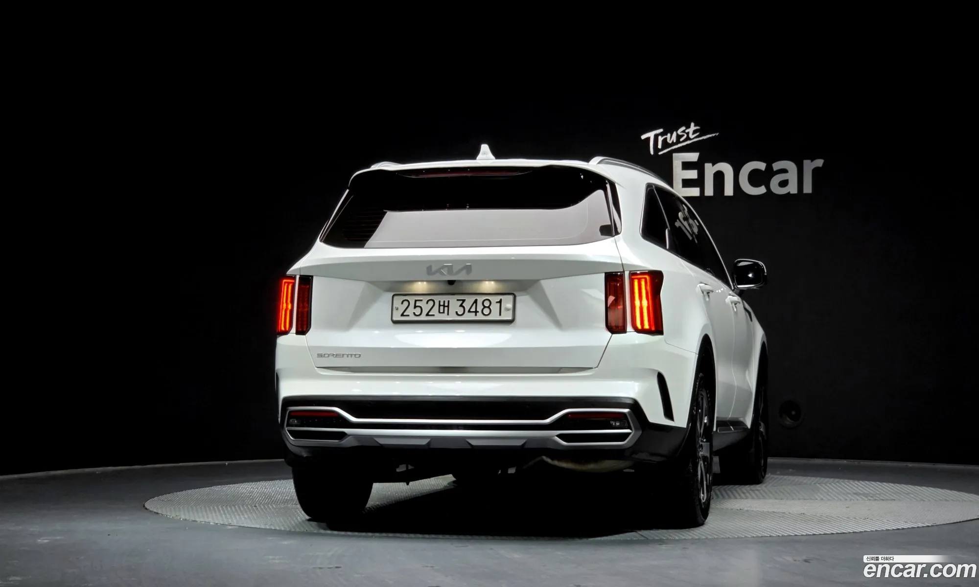 Kia Sorento 2023 — 19