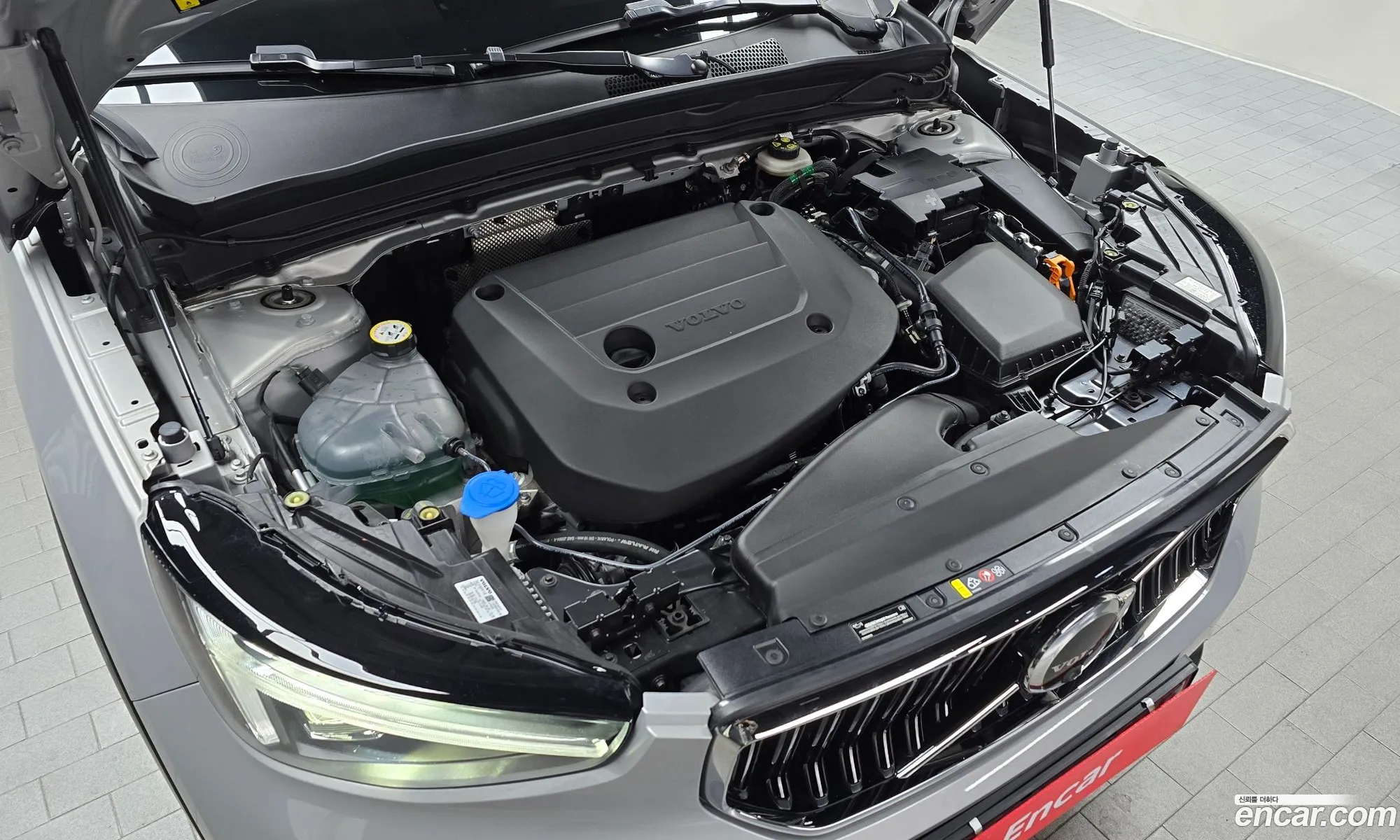 Volvo XC40 2024 — 13