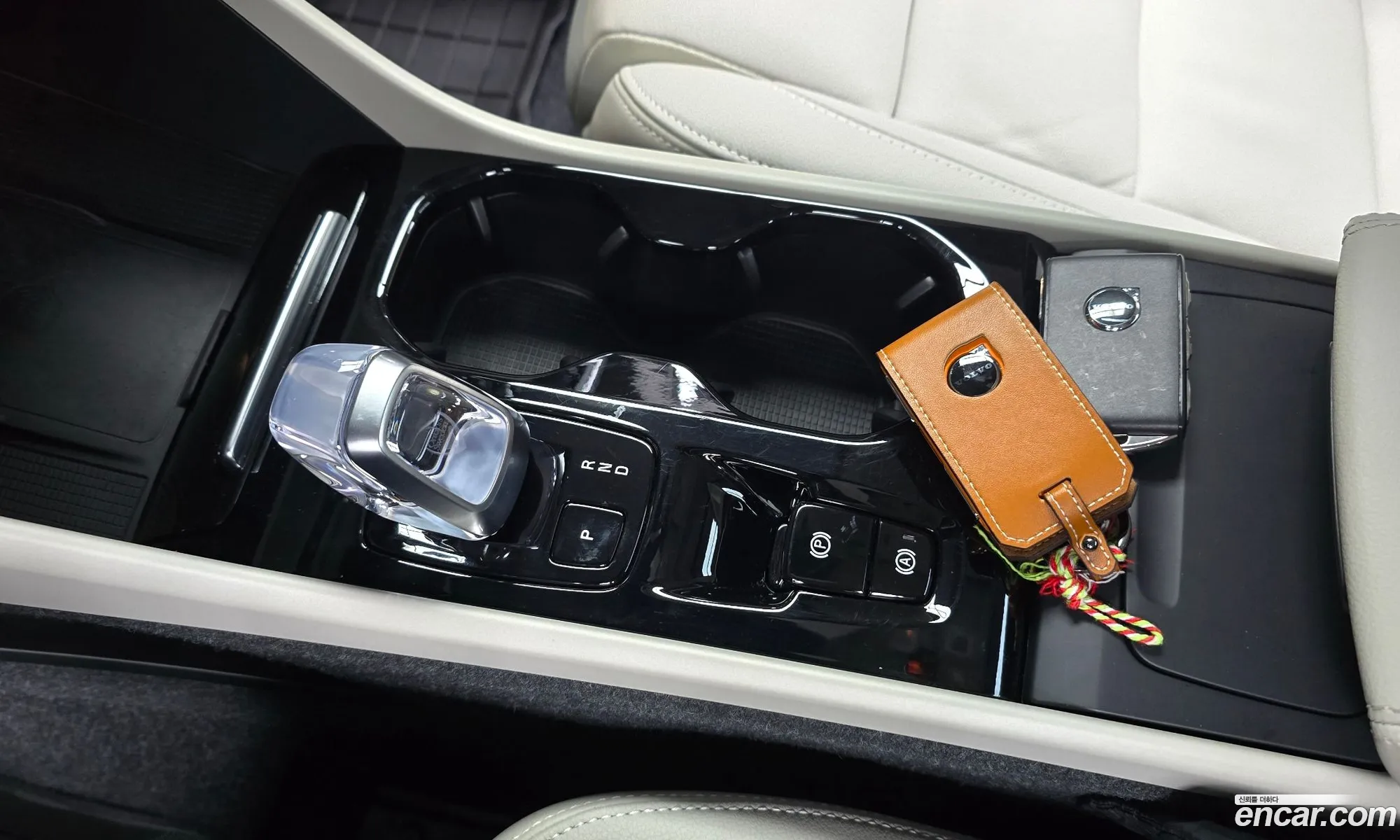 Volvo XC40 2024 — 5