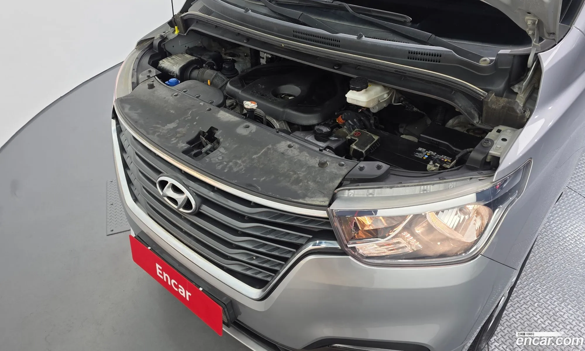 Hyundai Grand Starex 2021 — 18