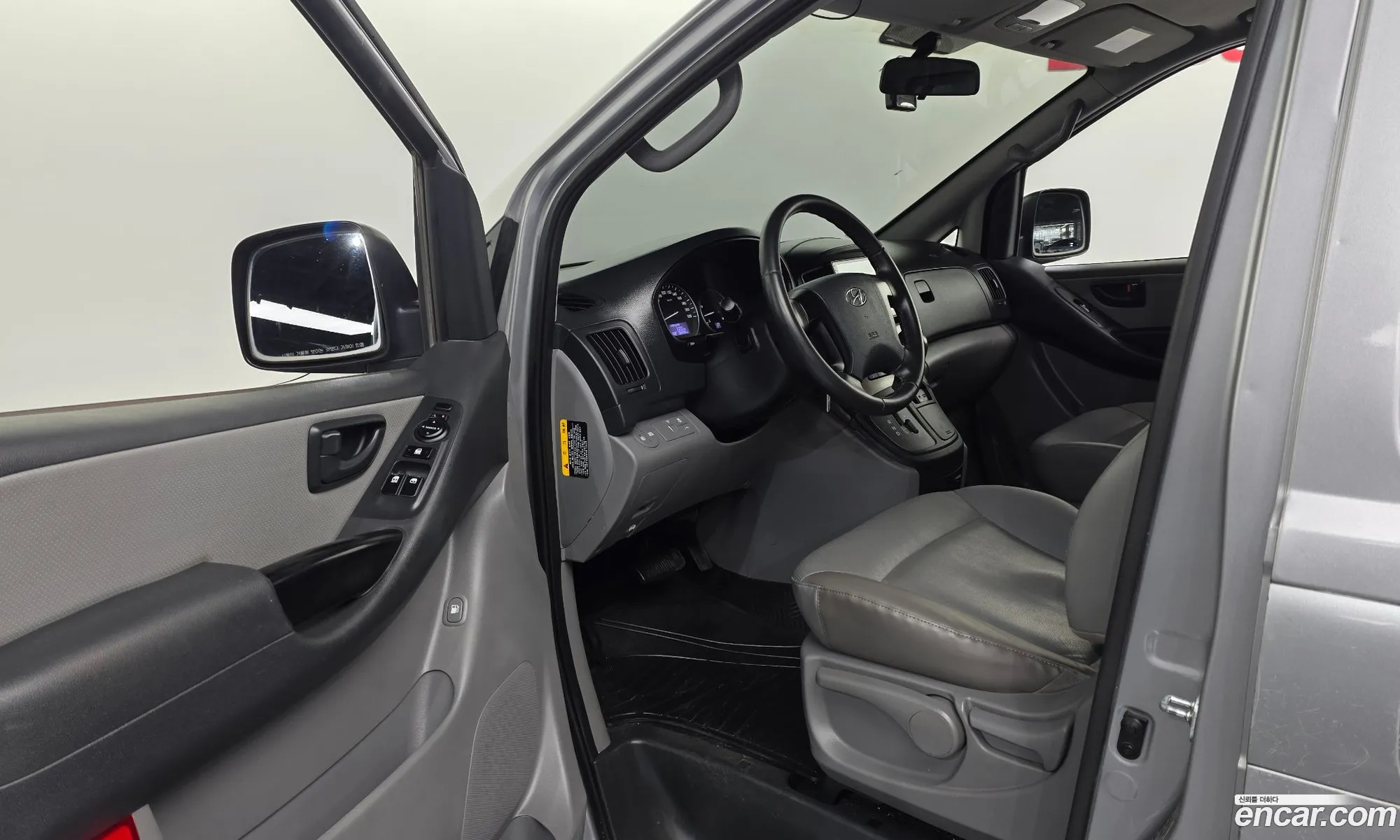 Hyundai Grand Starex 2021 — 13