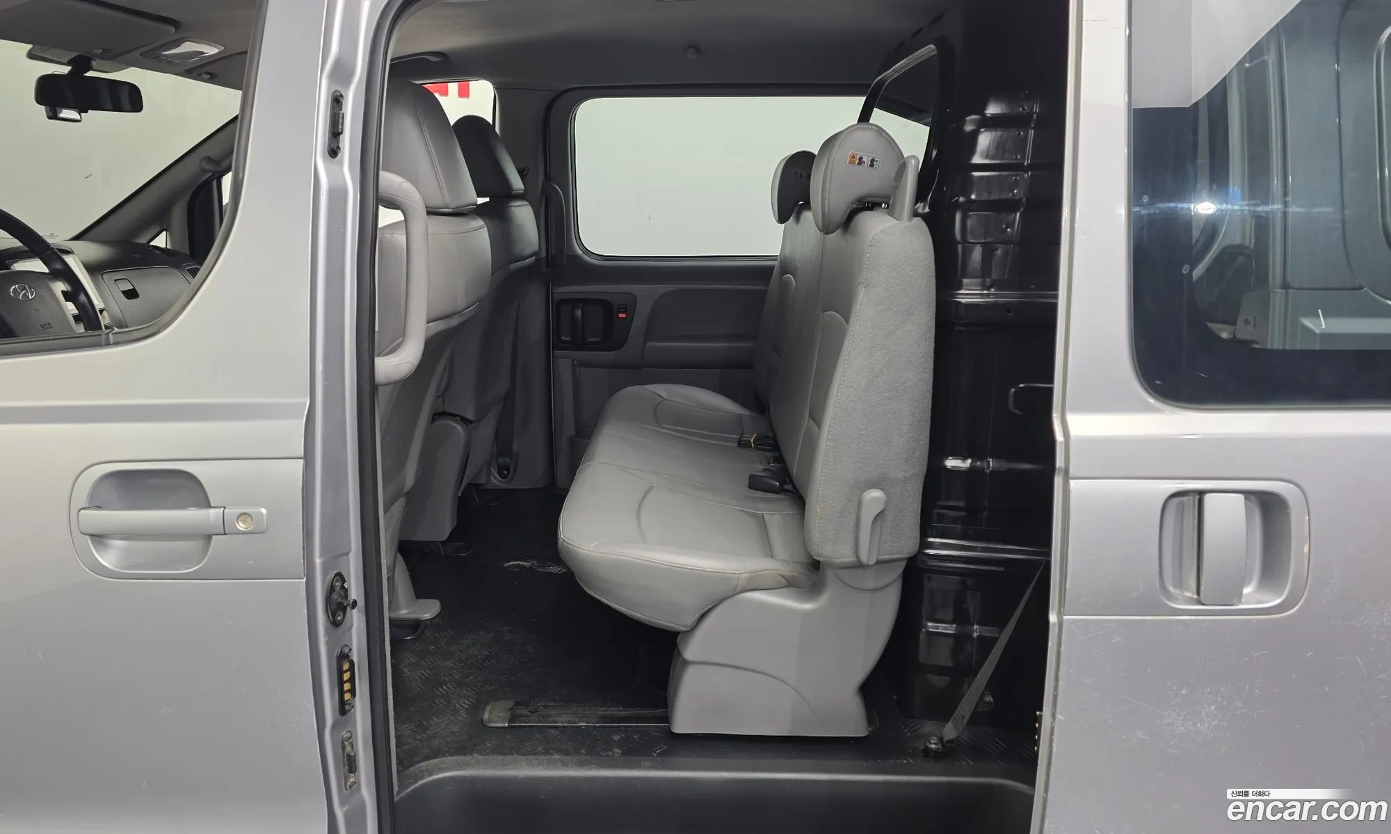 Hyundai Grand Starex 2021 — 19