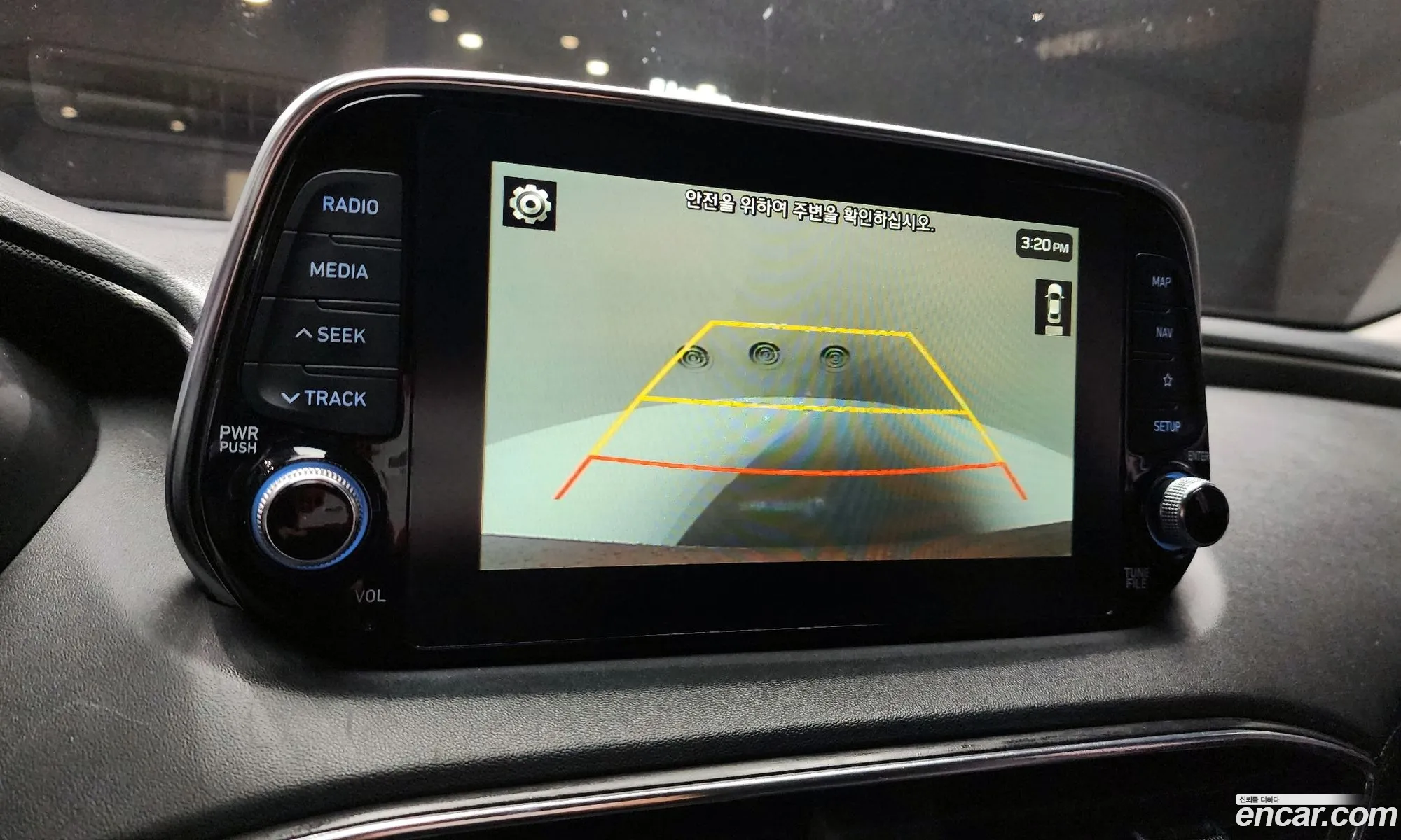 Hyundai Santa Fe TM 2019 KMHS281BBLU258679 — 19