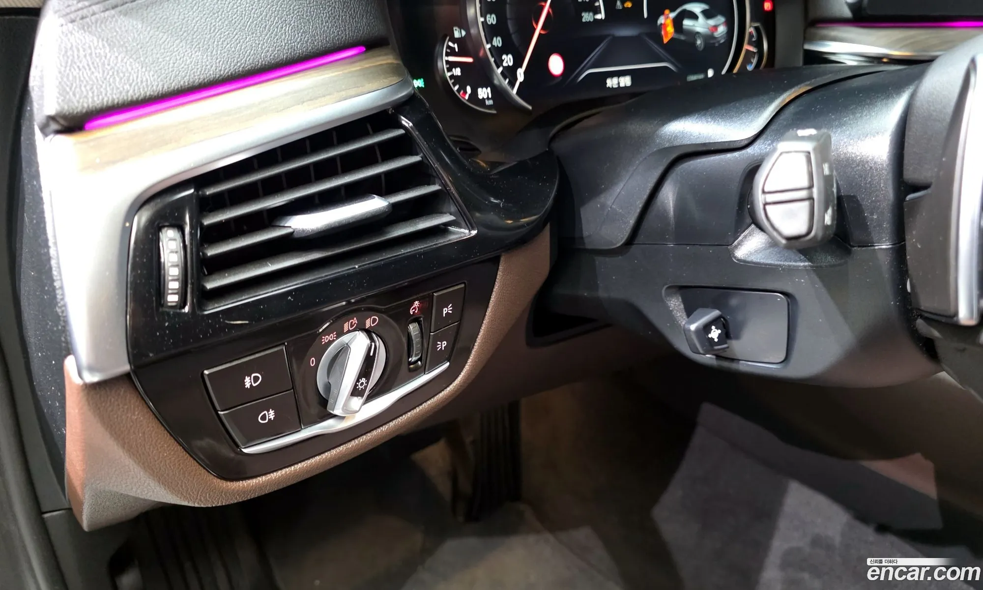 BMW 5 Series 2018 WBAJD9106JWC83546 — 18