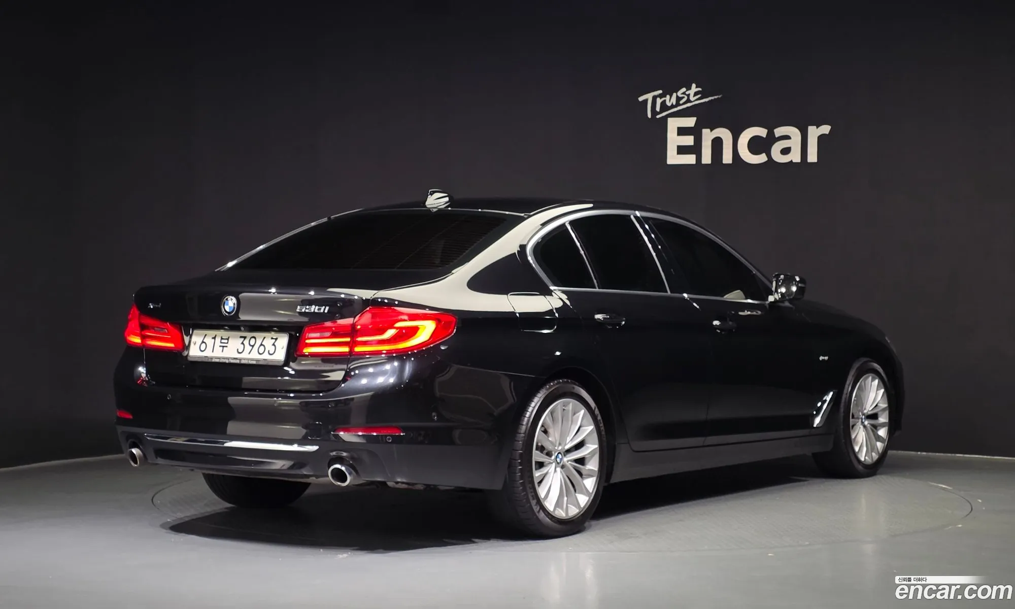 BMW 5 Series 2018 WBAJD9106JWC83546 — 8