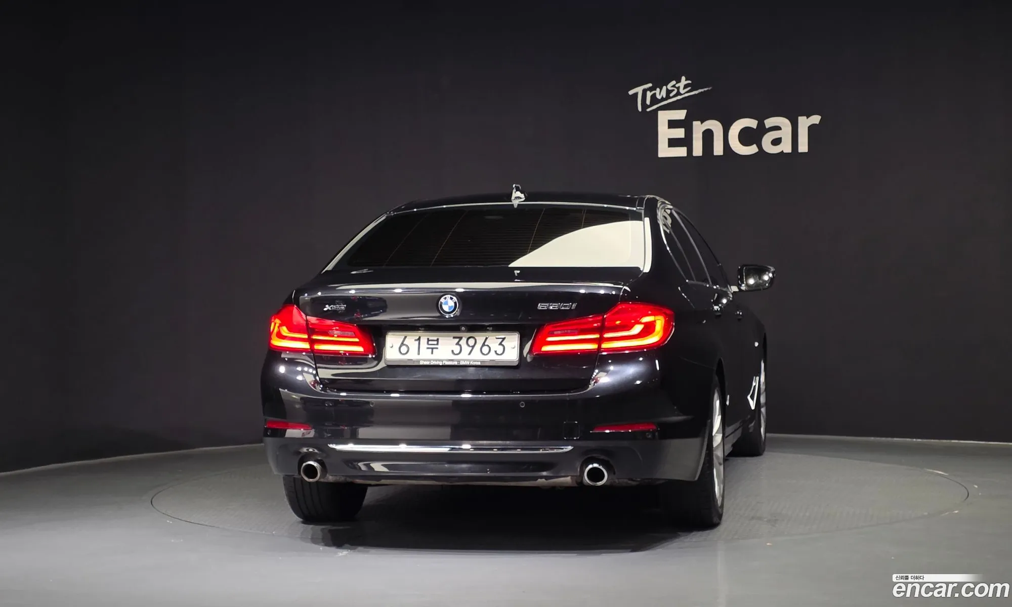 BMW 5 Series 2018 WBAJD9106JWC83546 — 16
