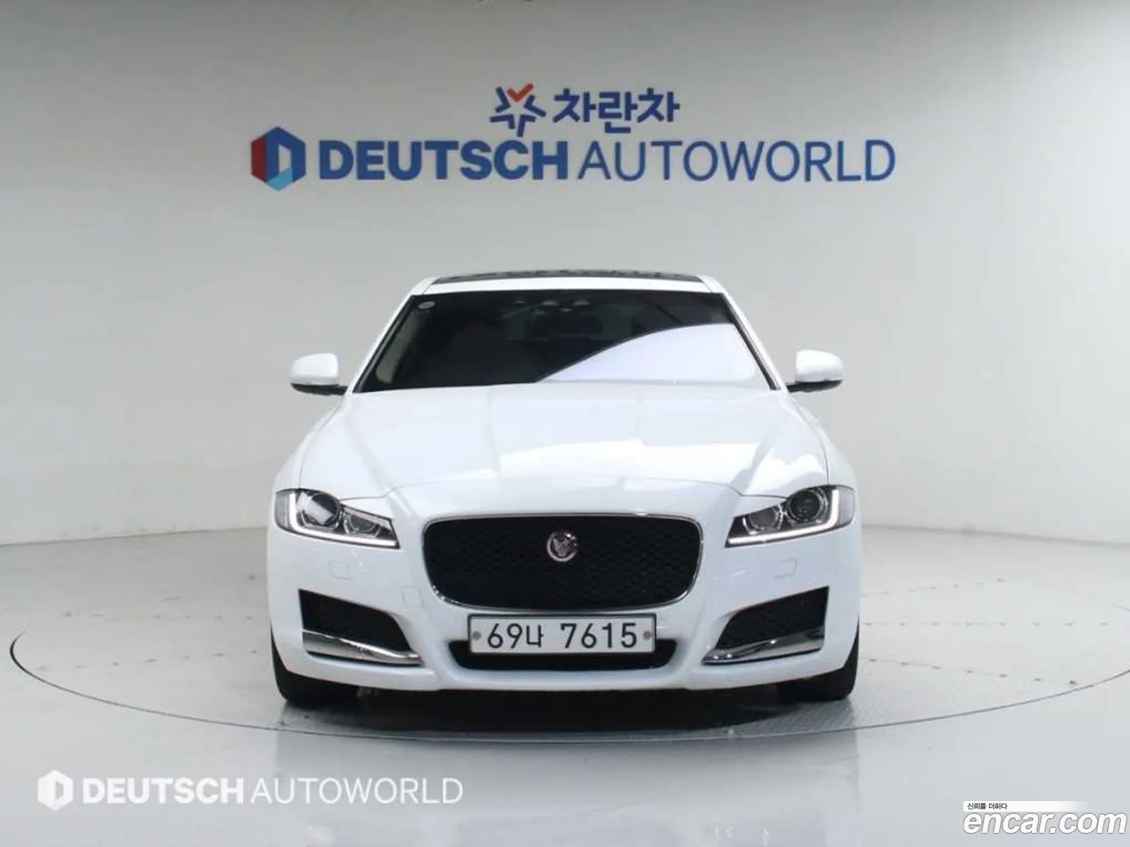Jaguar XF 2018 — 8