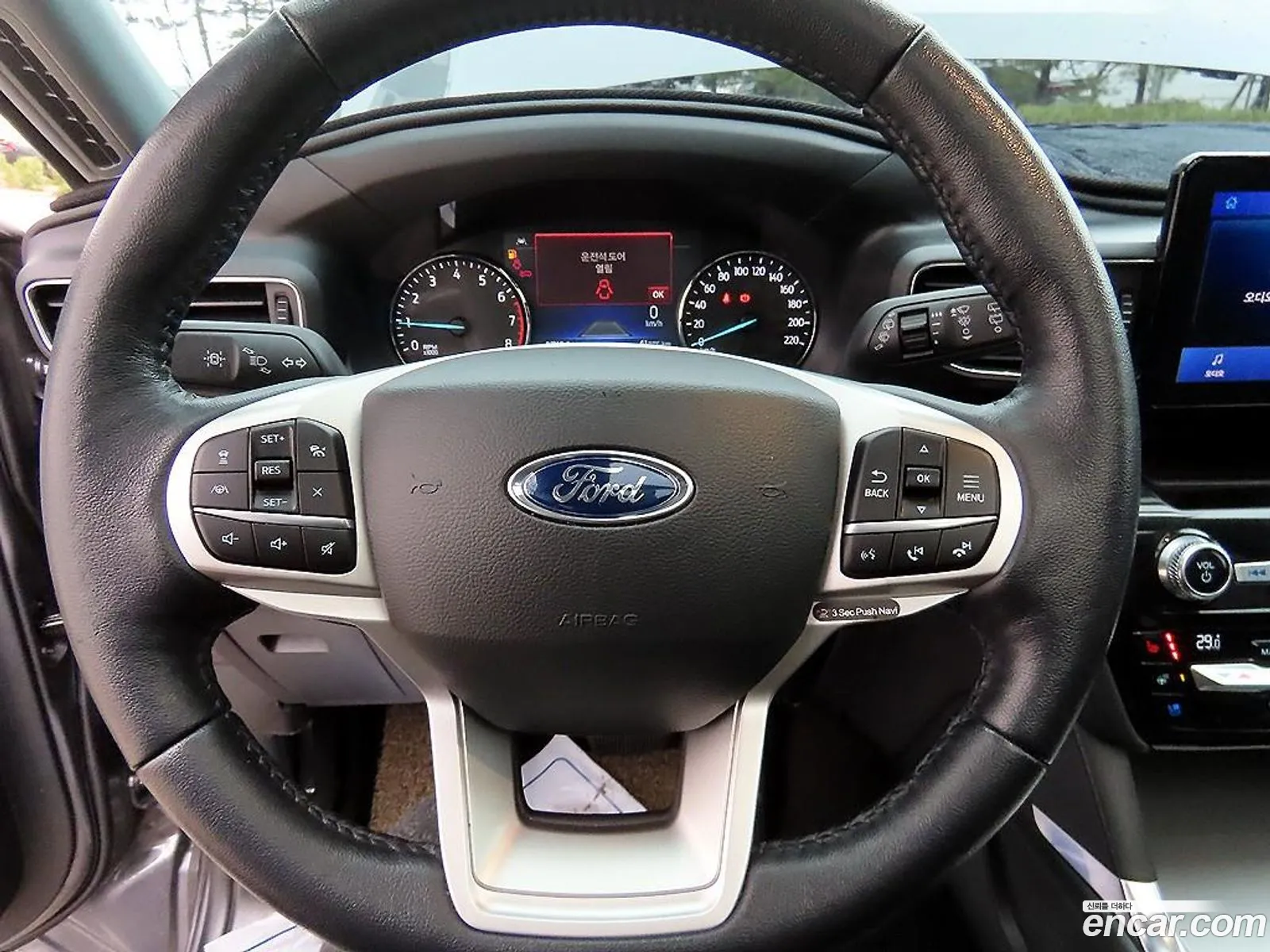 Ford Explorer 6th Gen 2021 — 18