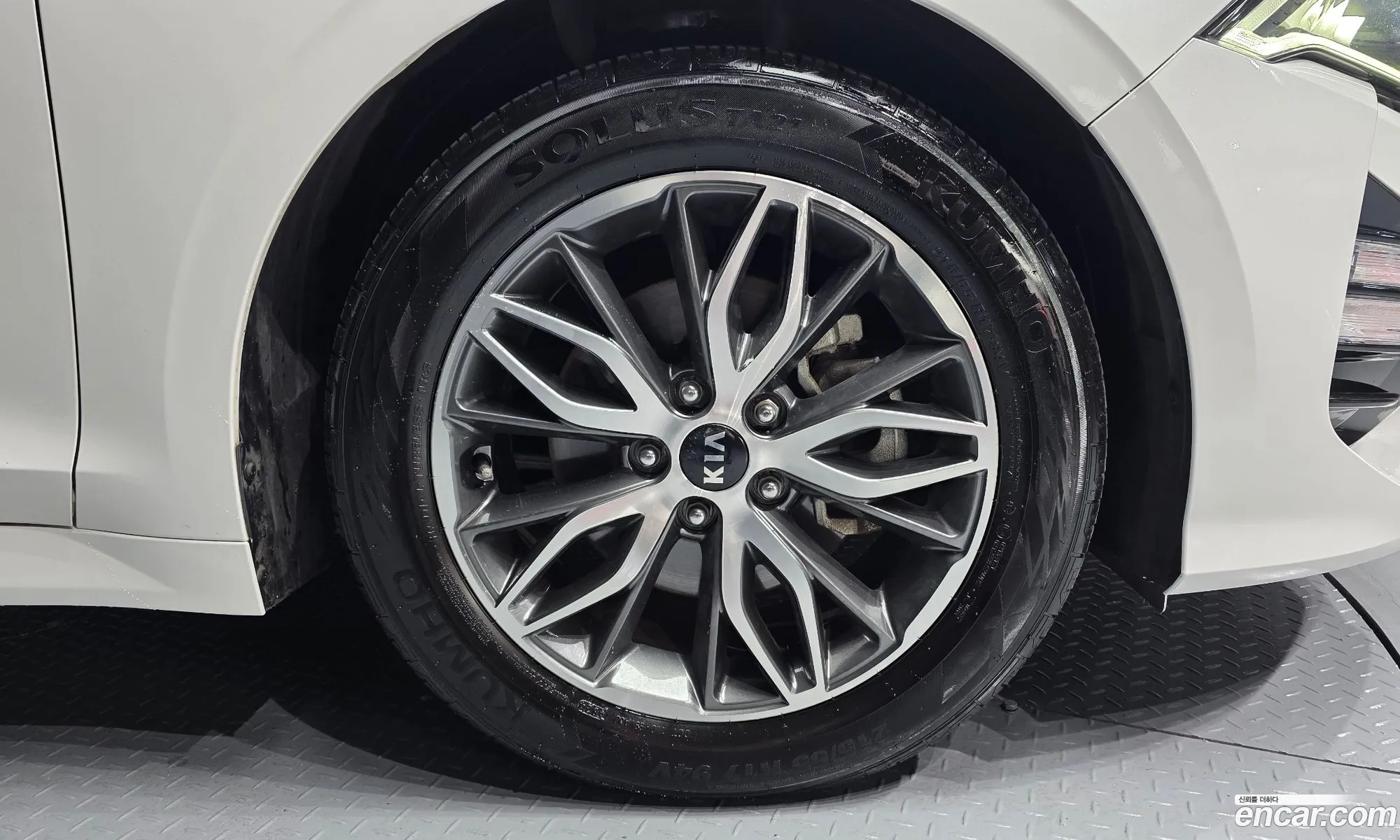 Kia K5 2020 KNAG141ABLA029345 — 11