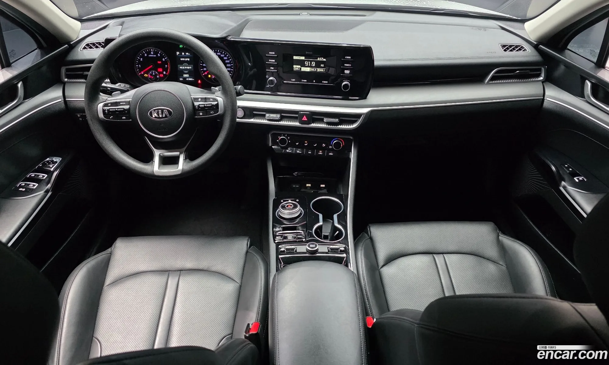 Kia K5 2020 KNAG141ABLA029345 — 4