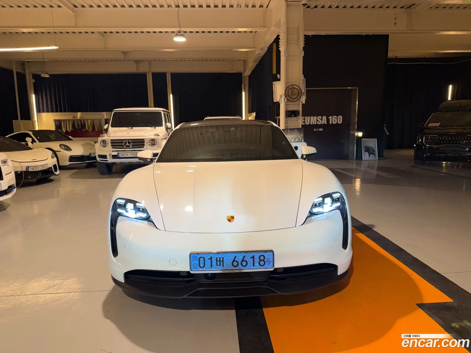 Porsche Taycan 2023 — 10