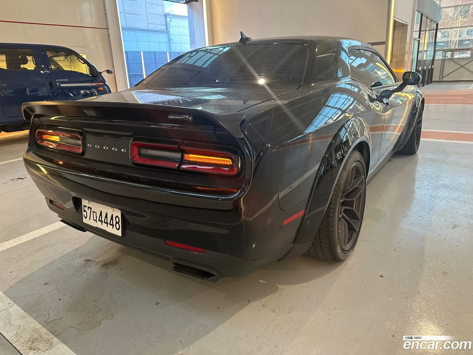 Dodge Challenger