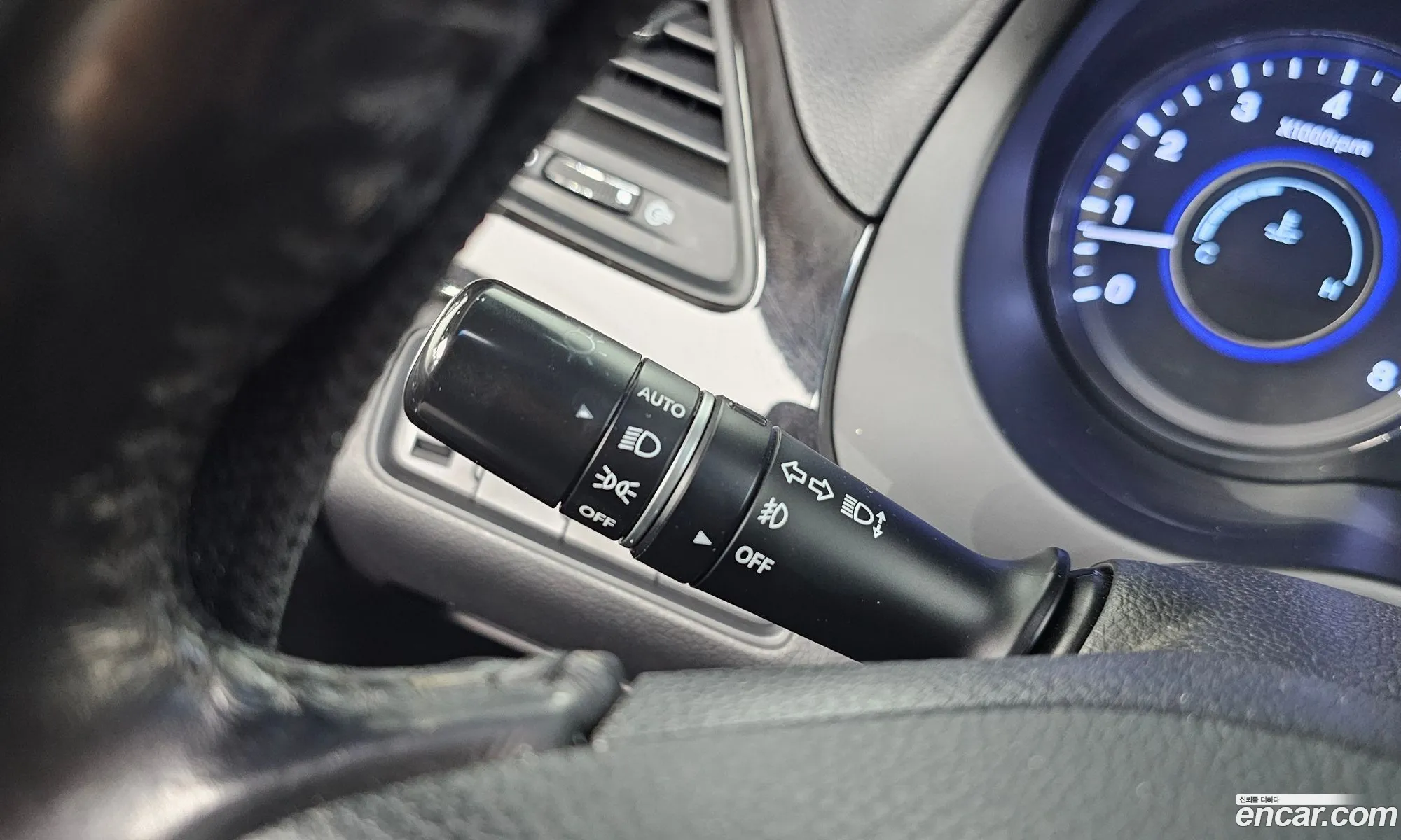 Hyundai Grandeur HG 2012 — 14
