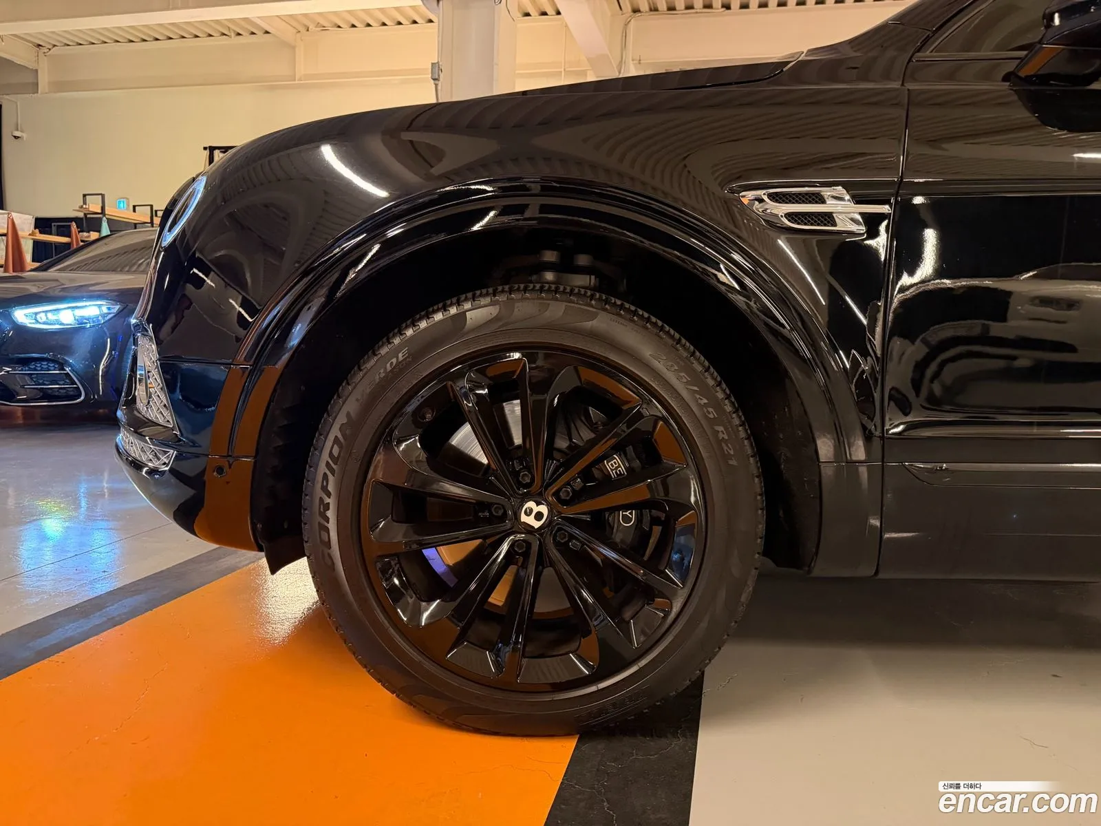 Bentley Bentayga 2018 — 6
