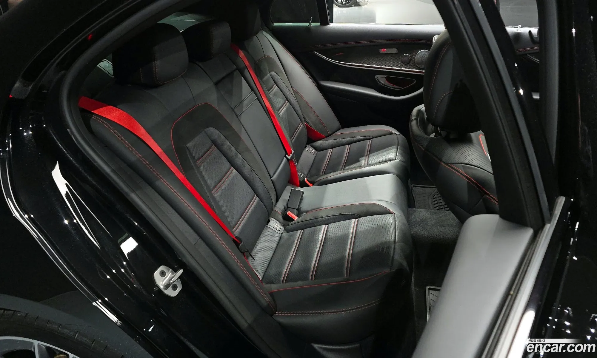 Mercedes-Benz E-Class W213 2020 — 12