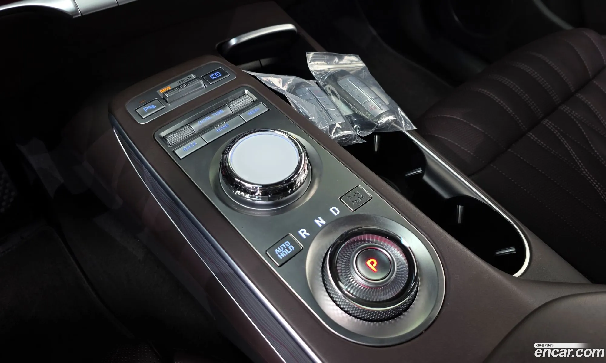 Genesis GV70 2021 — 15