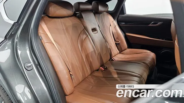 Genesis G80 2023 — 8