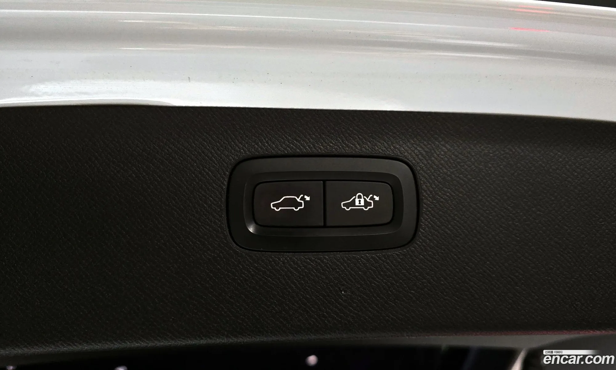Volvo XC90 2017 YV1LF68BCH1132364 — 16