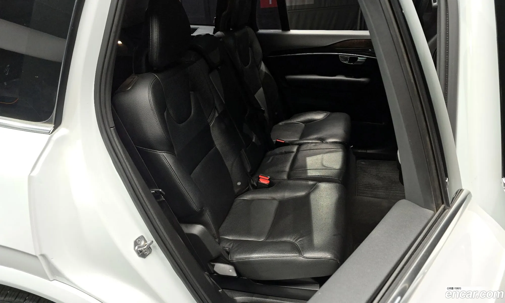 Volvo XC90 2017 YV1LF68BCH1132364 — 12