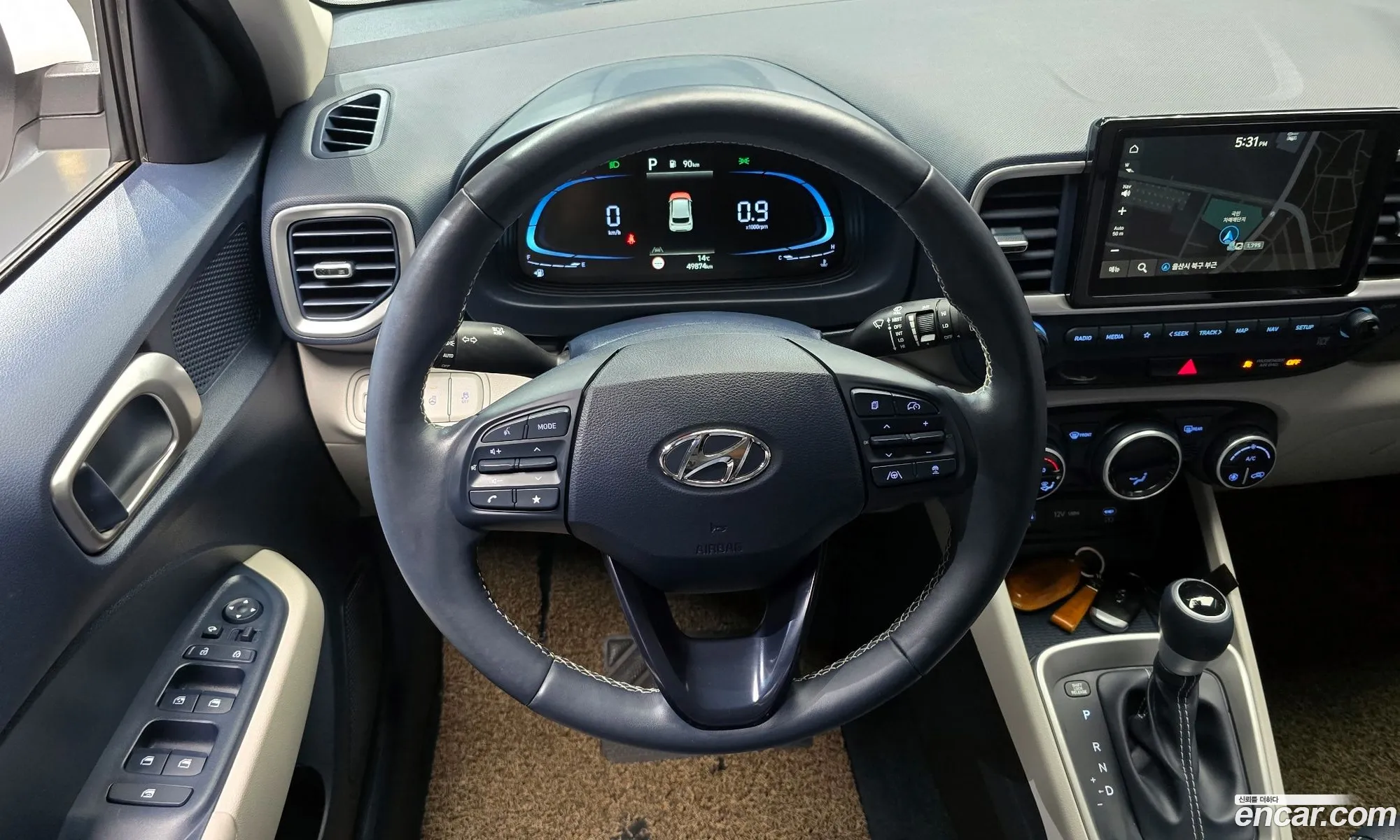 Hyundai Venue 2023 — 14