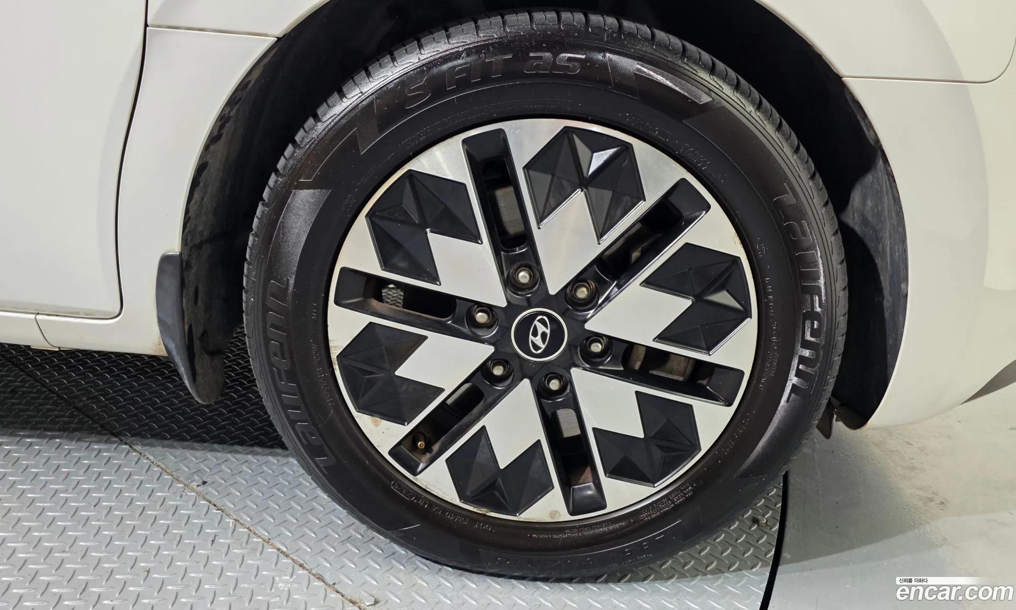 Hyundai Staria 2022 — 19