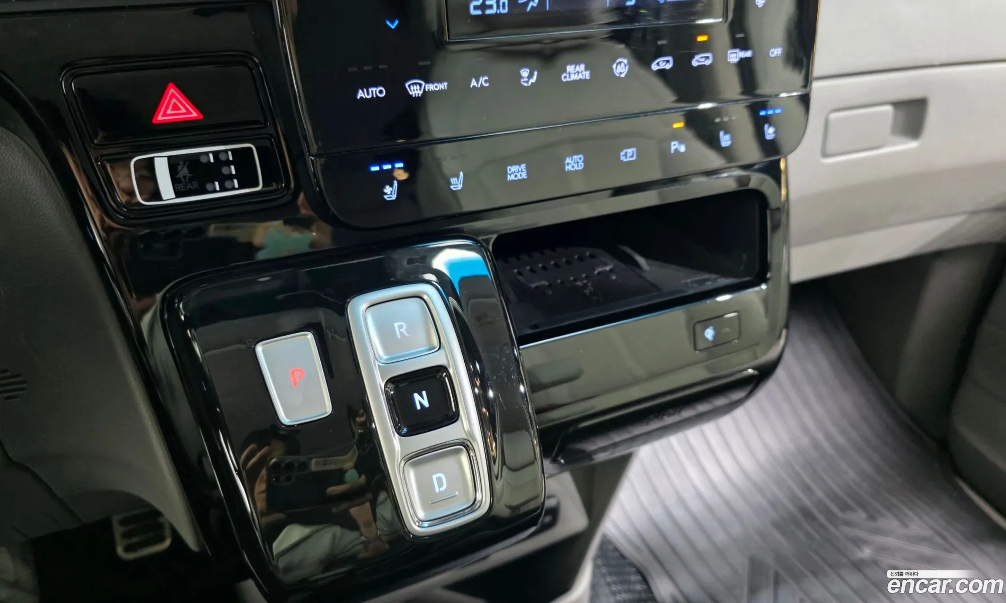 Hyundai Staria 2022 — 7