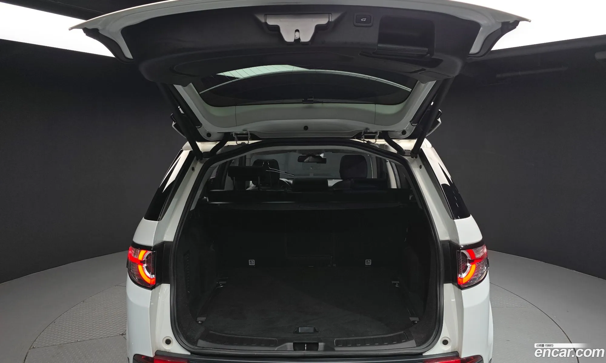 Land Rover Discovery Sport 2019 — 9