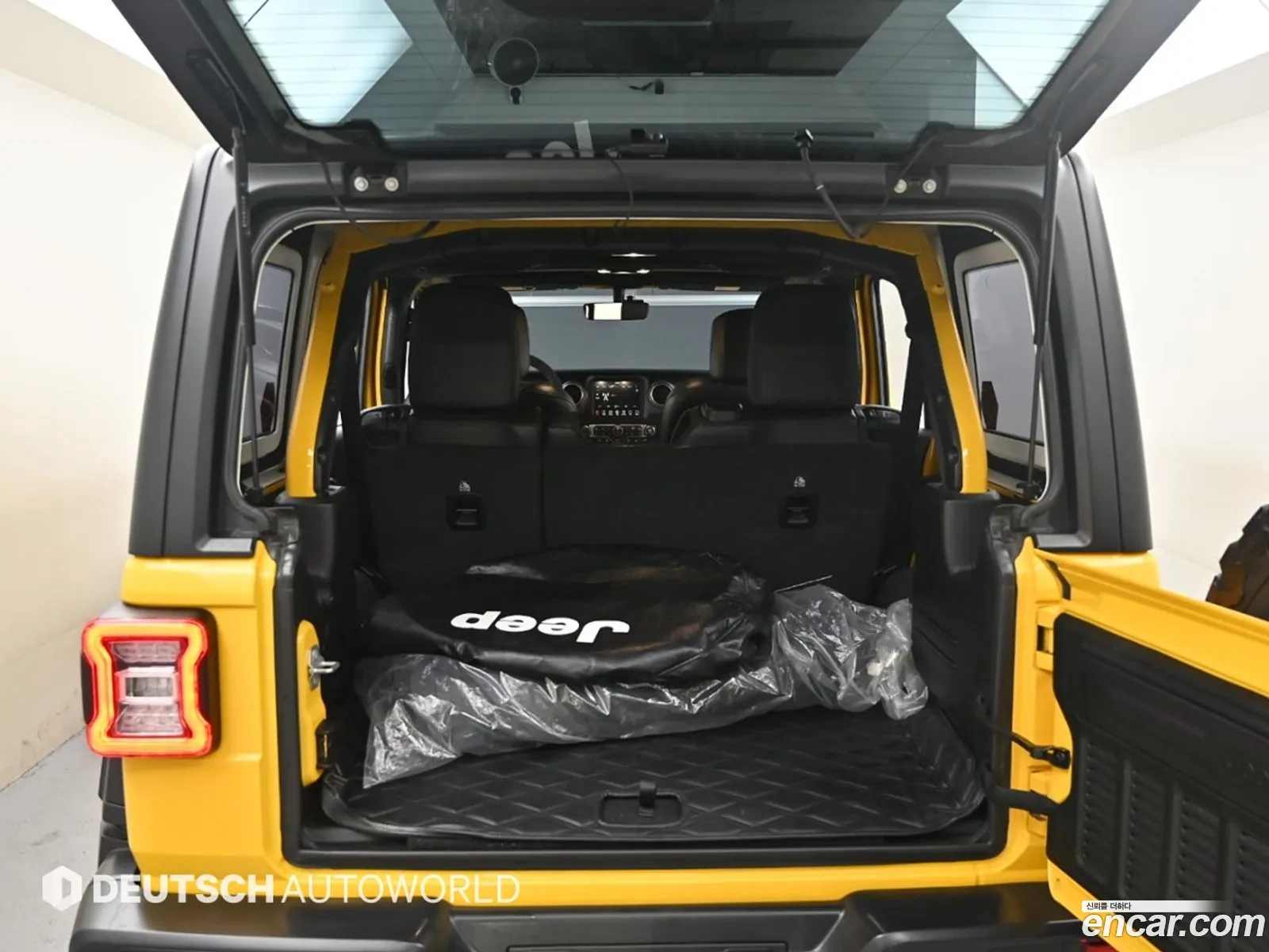 Jeep Wrangler 2019 — 18