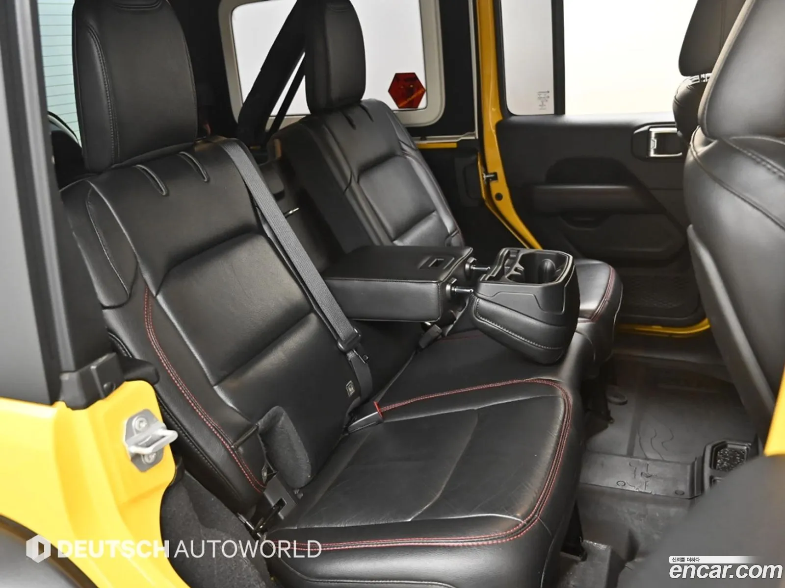Jeep Wrangler 2019 — 4