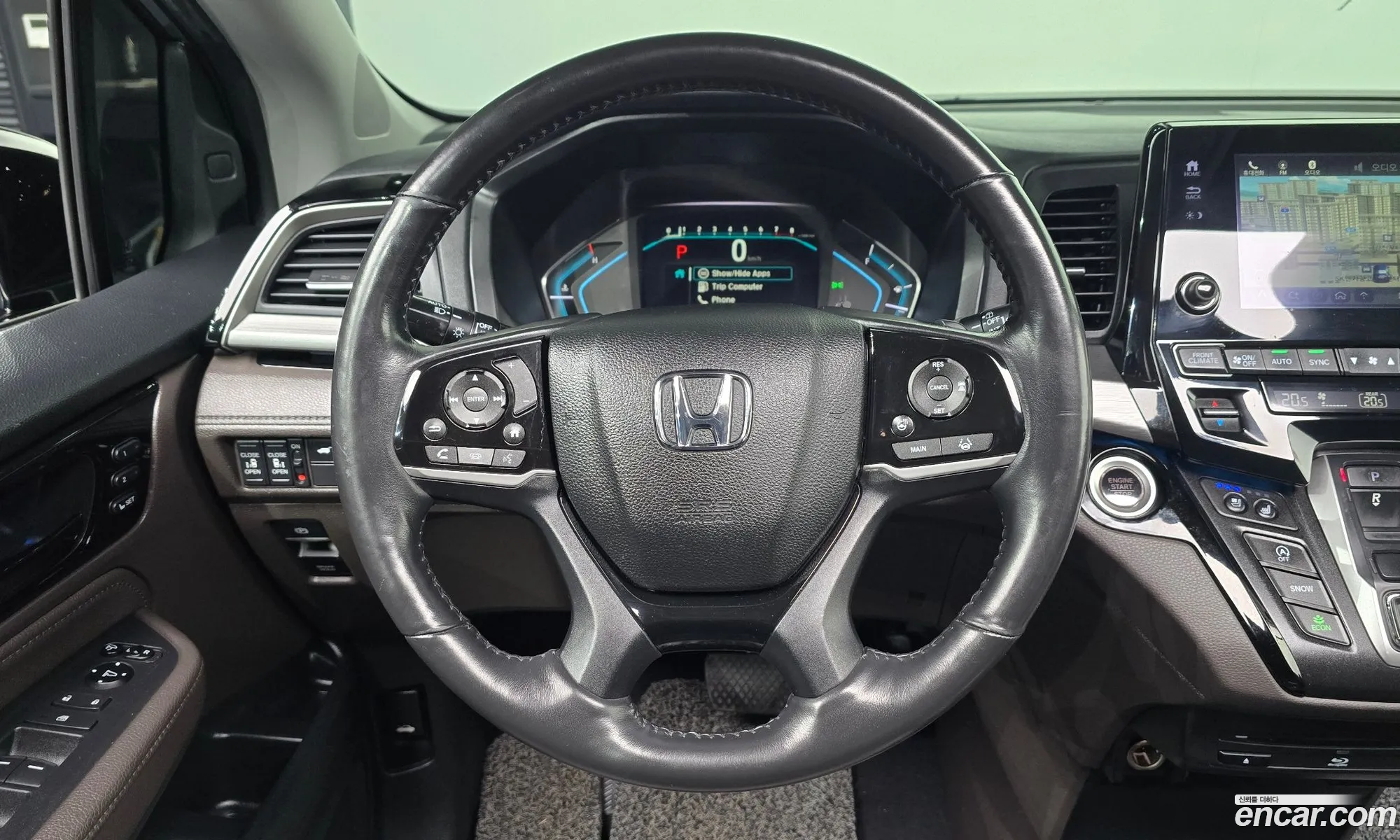 Honda Odyssey 2017 5KBRL6880JB600381 — 9