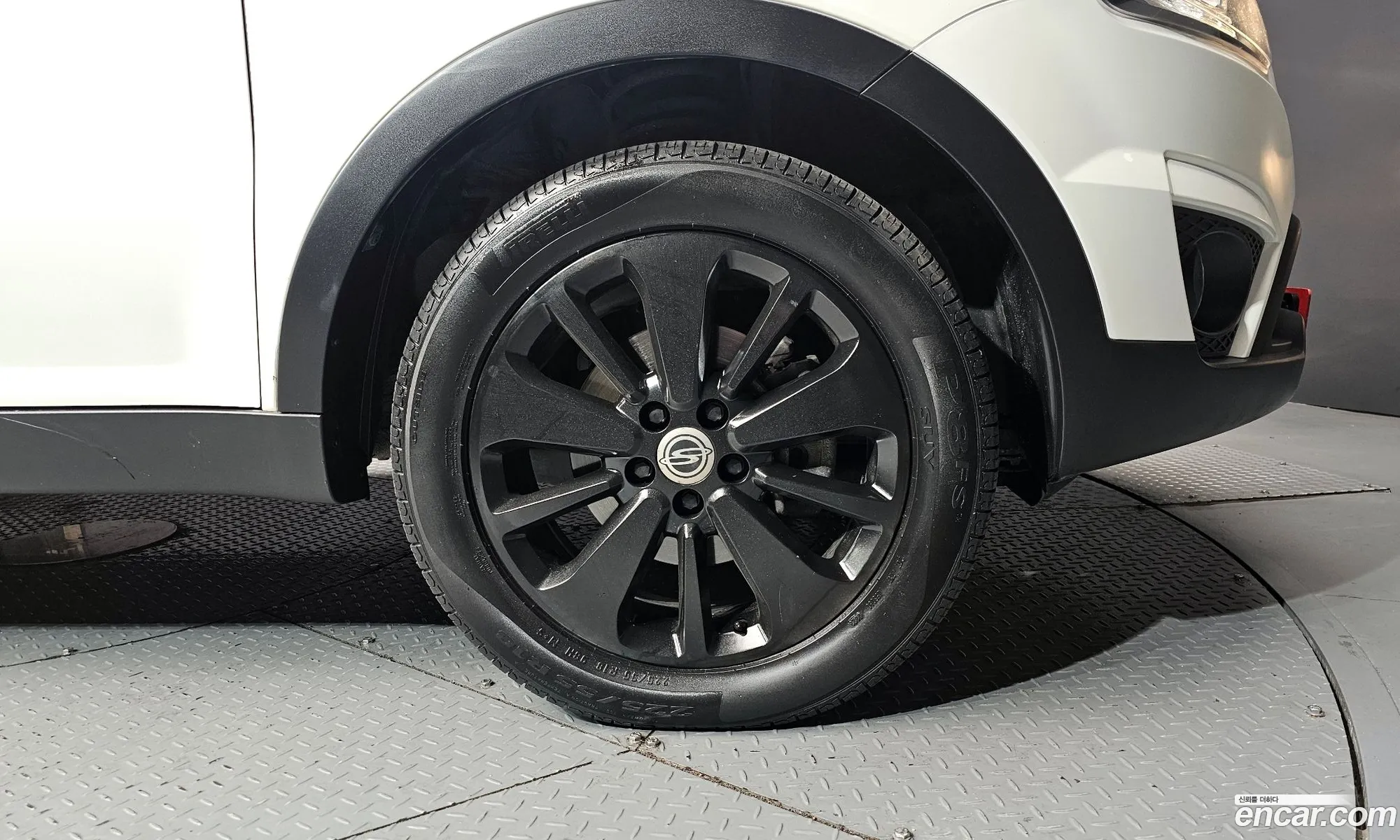 KG Mobility (SsangYong) Korando C 2015 — 7