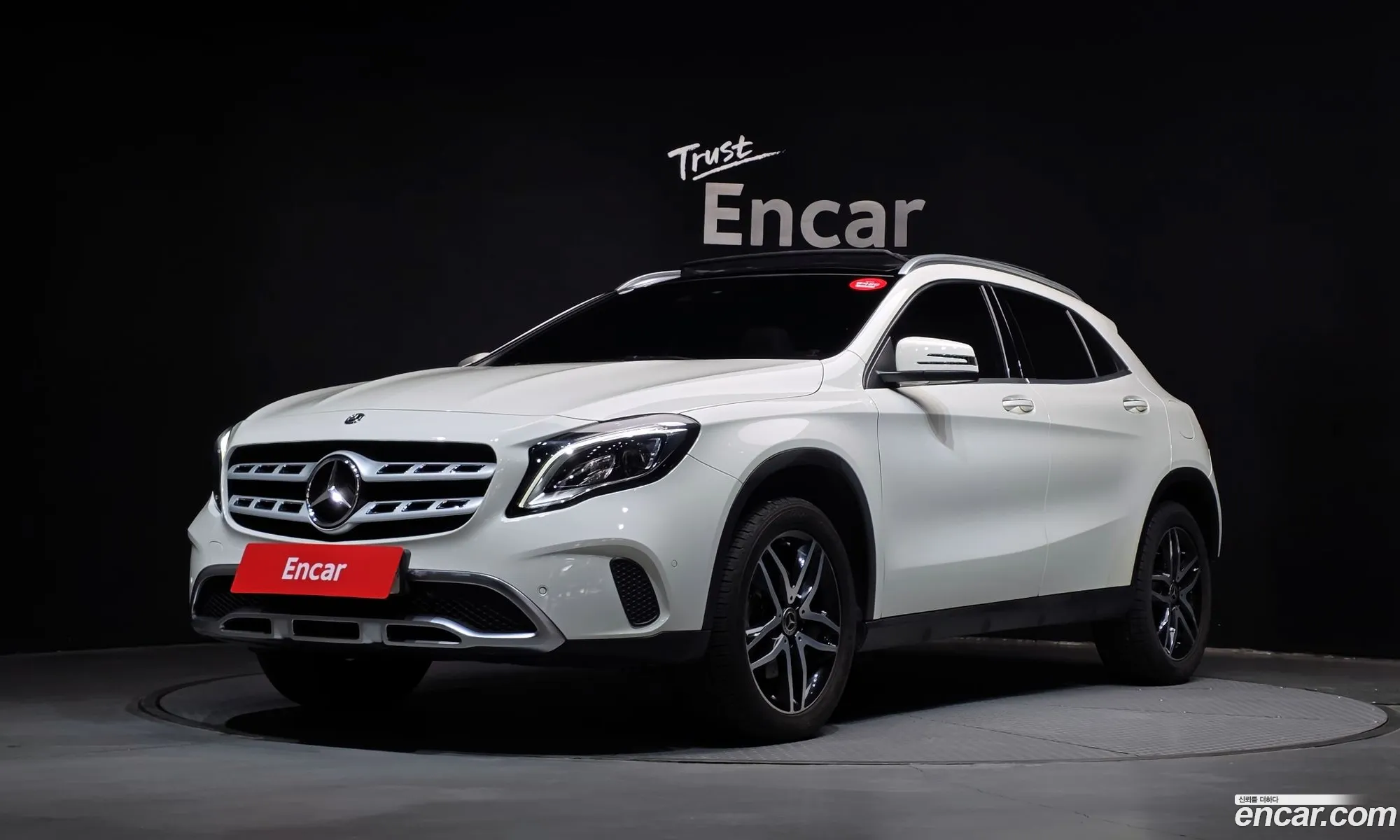 Mercedes-Benz GLA-Class X156 2017 WDCTG4FB2JJ382692 — 13