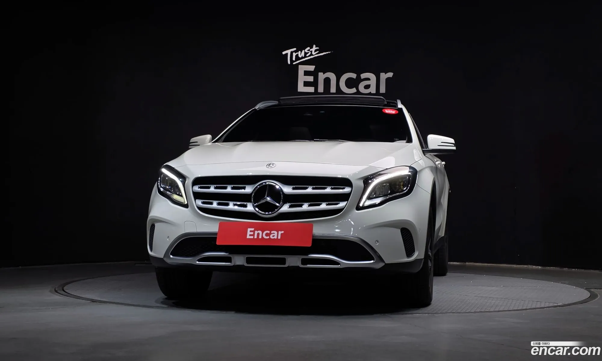 Mercedes-Benz GLA-Class X156 2017 WDCTG4FB2JJ382692 — 14