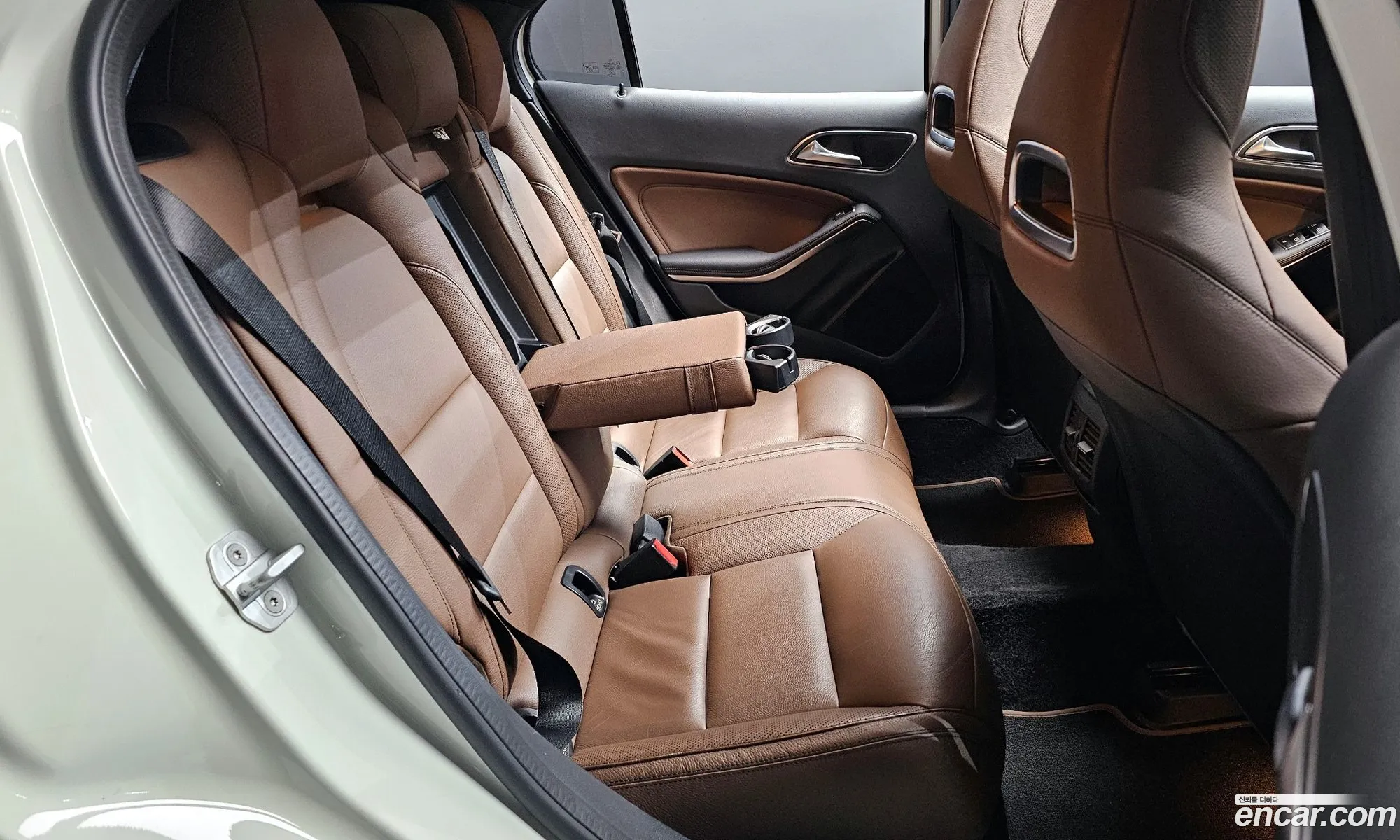 Mercedes-Benz GLA-Class X156 2017 WDCTG4FB2JJ382692 — 5