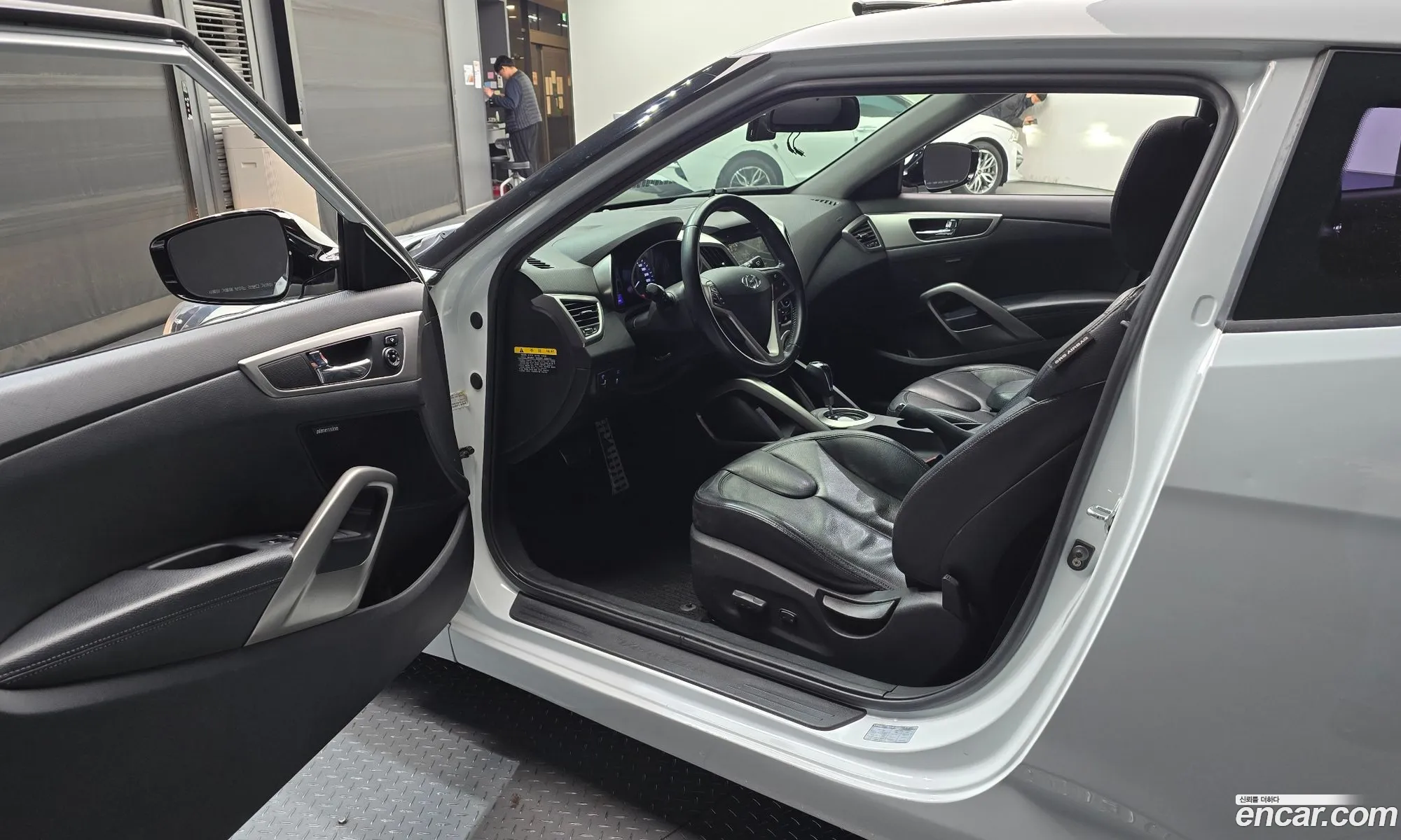Hyundai Veloster 2012 — 11