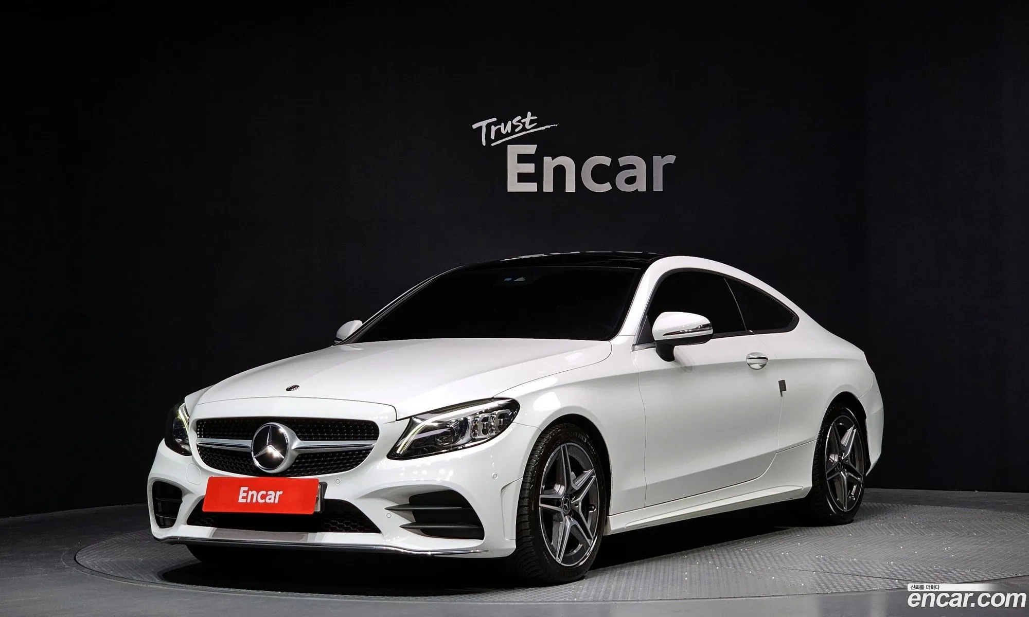 Mercedes-Benz C-Class W205 2020 — 19