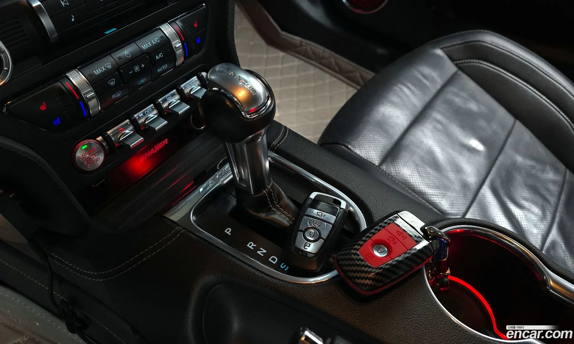 Ford Mustang 2018 — 19