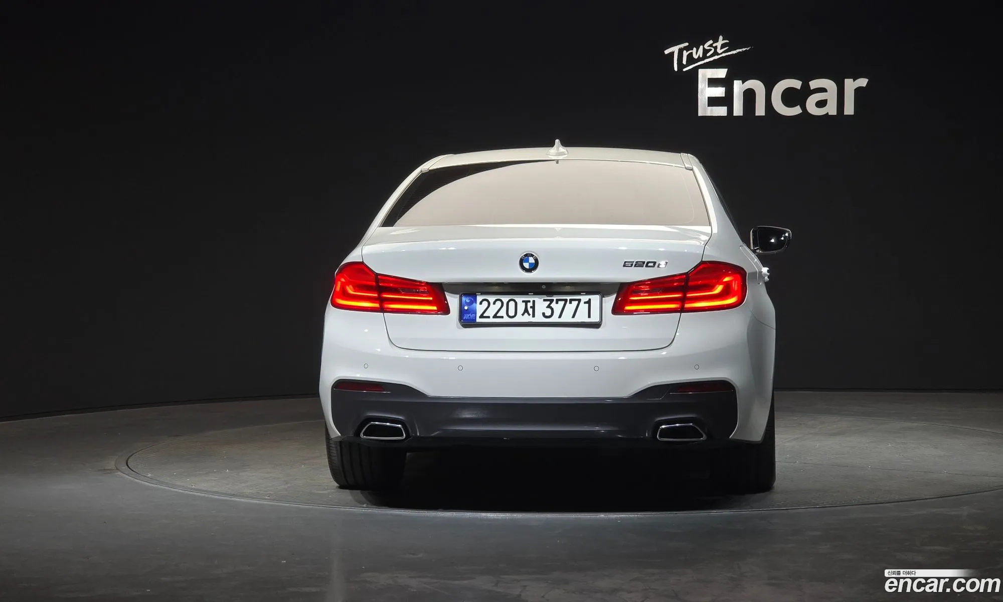 BMW 5 Series 2018 WBAJC3107JWE64042 — 10