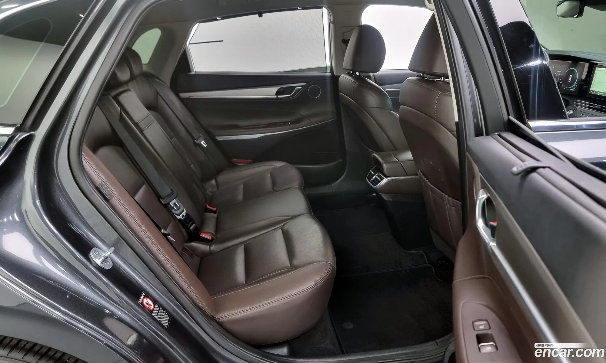 Hyundai Grandeur IG Hybrid 2021 — 12