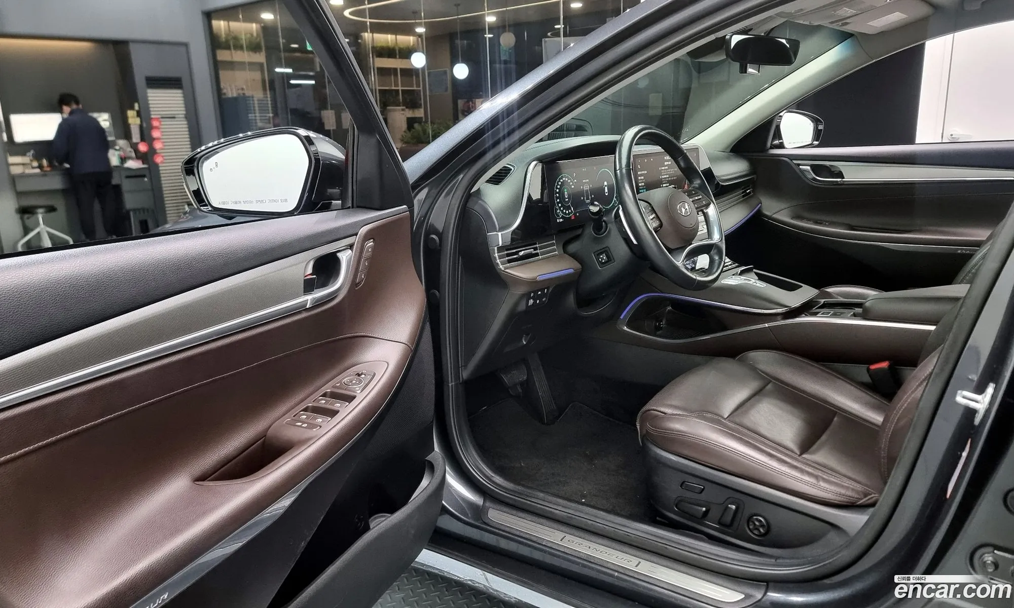 Hyundai Grandeur IG Hybrid 2021 — 18