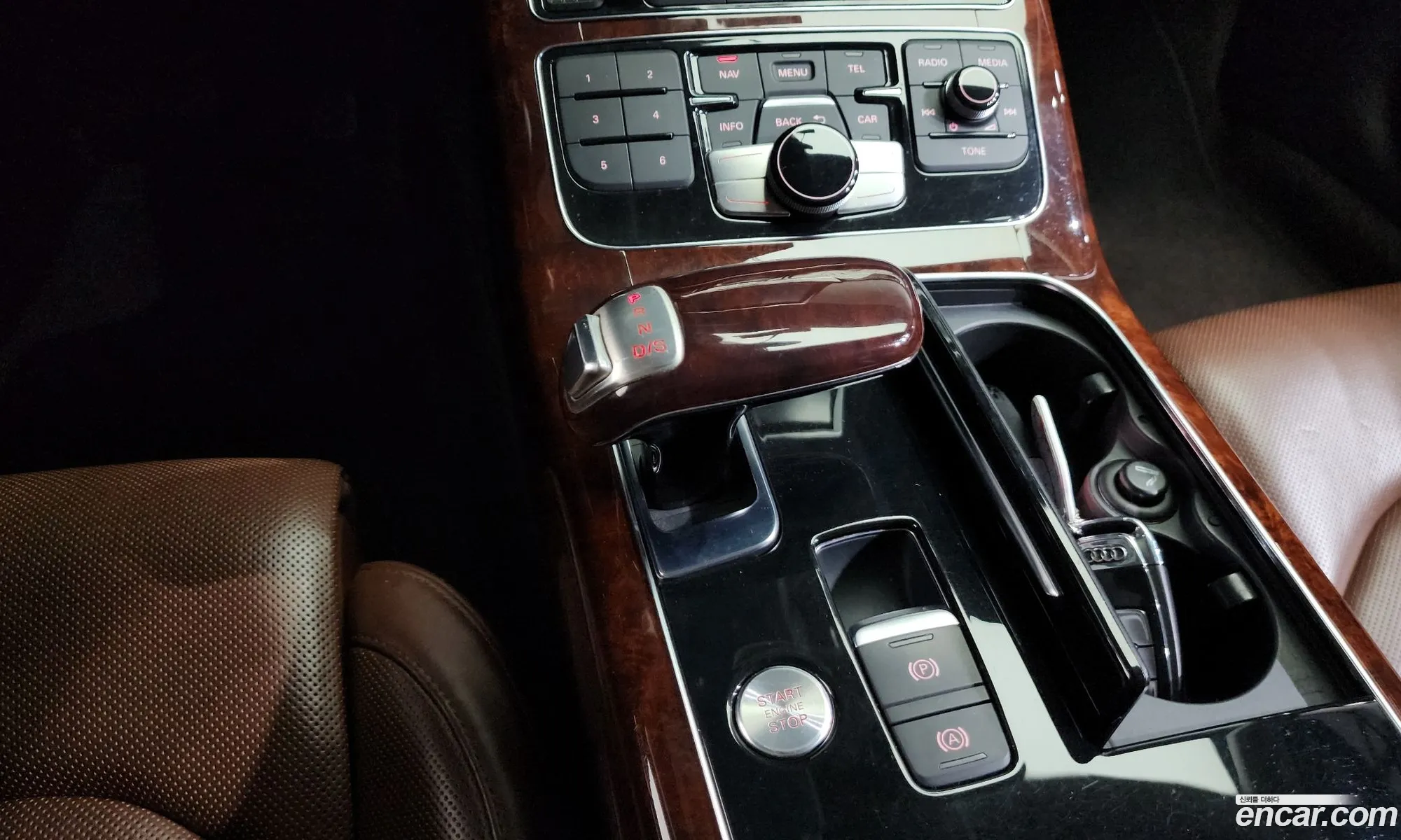 Audi A8 2011 — 3