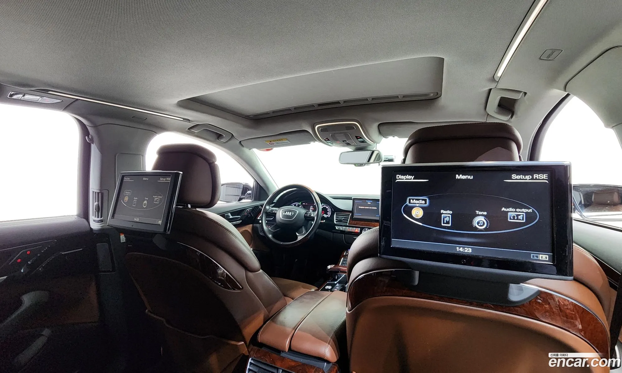 Audi A8 2011 — 2