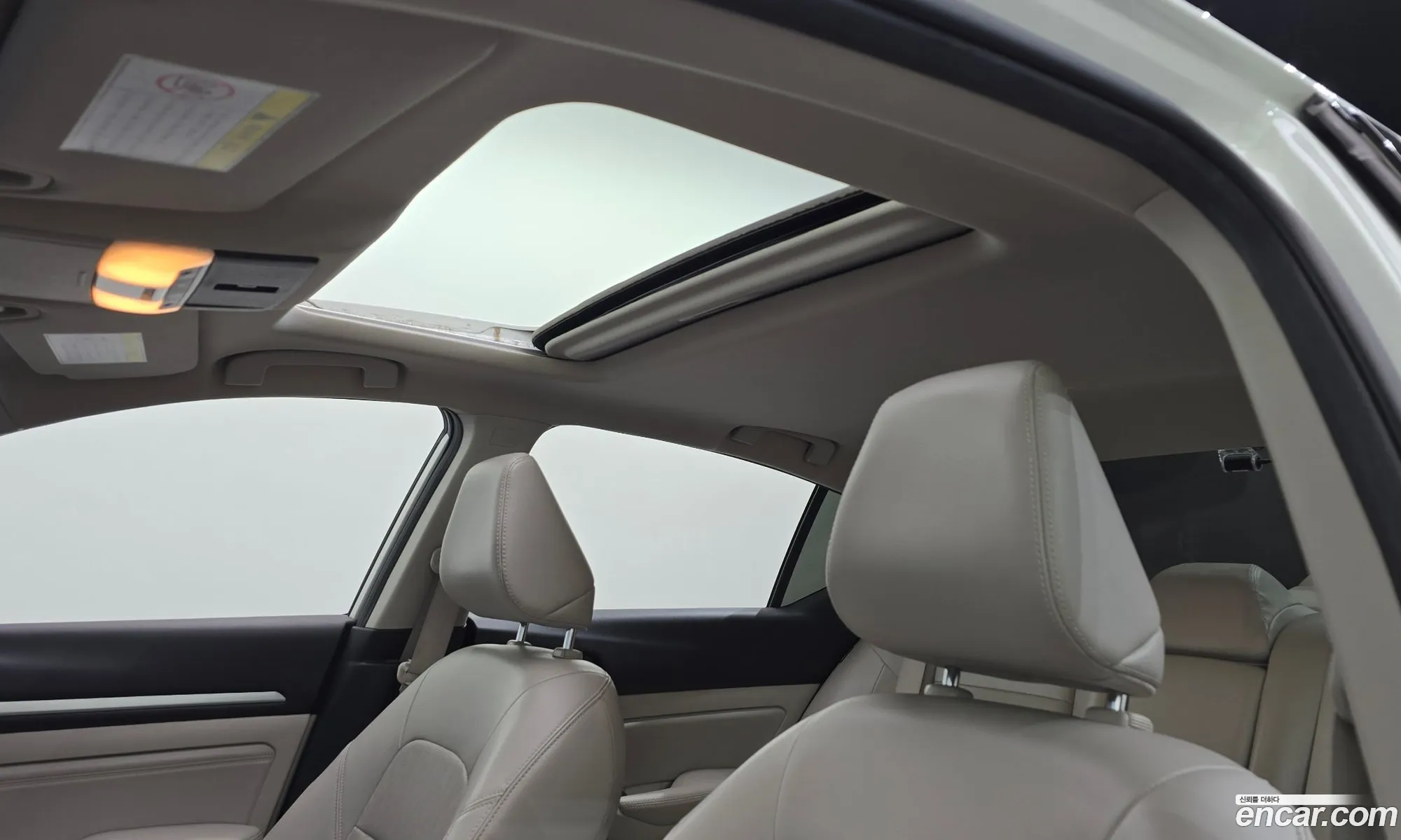 Nissan Altima 2019 1N4BL4AV2KC230731 — 9