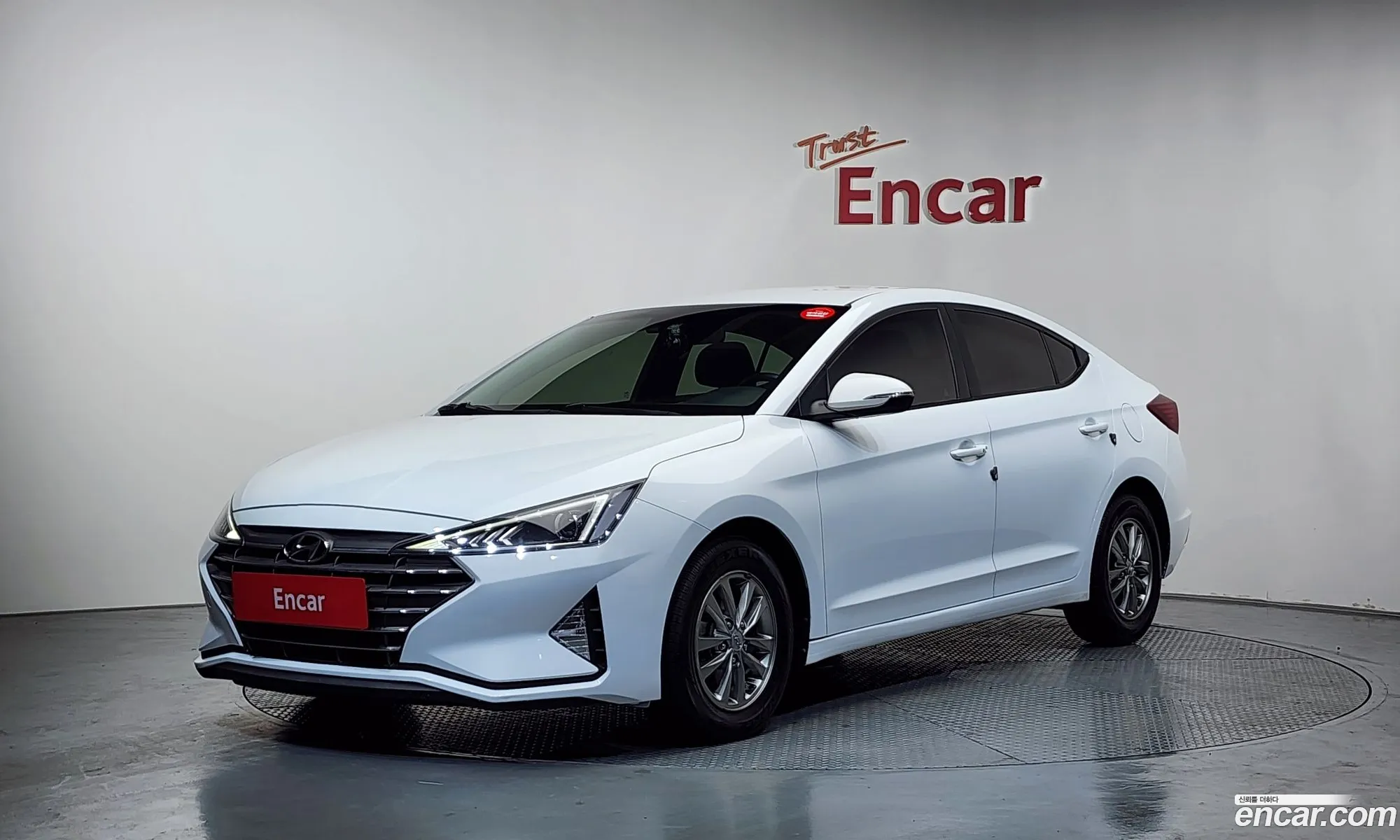 Hyundai Elantra AD 2020 — 16