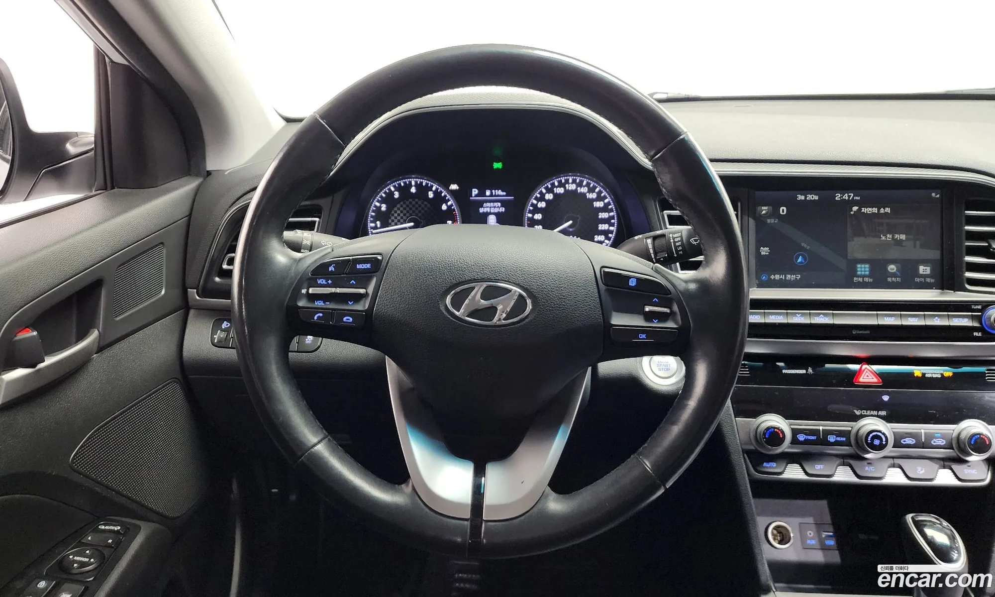 Hyundai Elantra AD 2020 — 10
